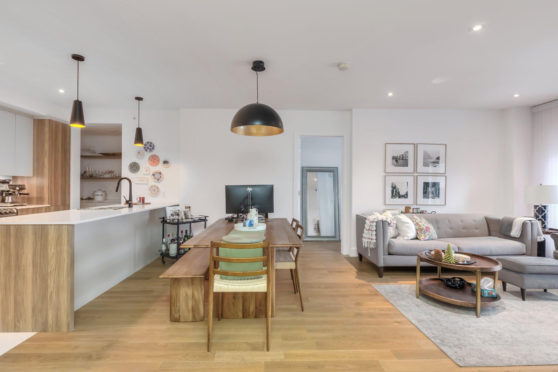 









365


Boul. Brunswick

, 511,
Pointe-Claire,




QC
H9R0H3

