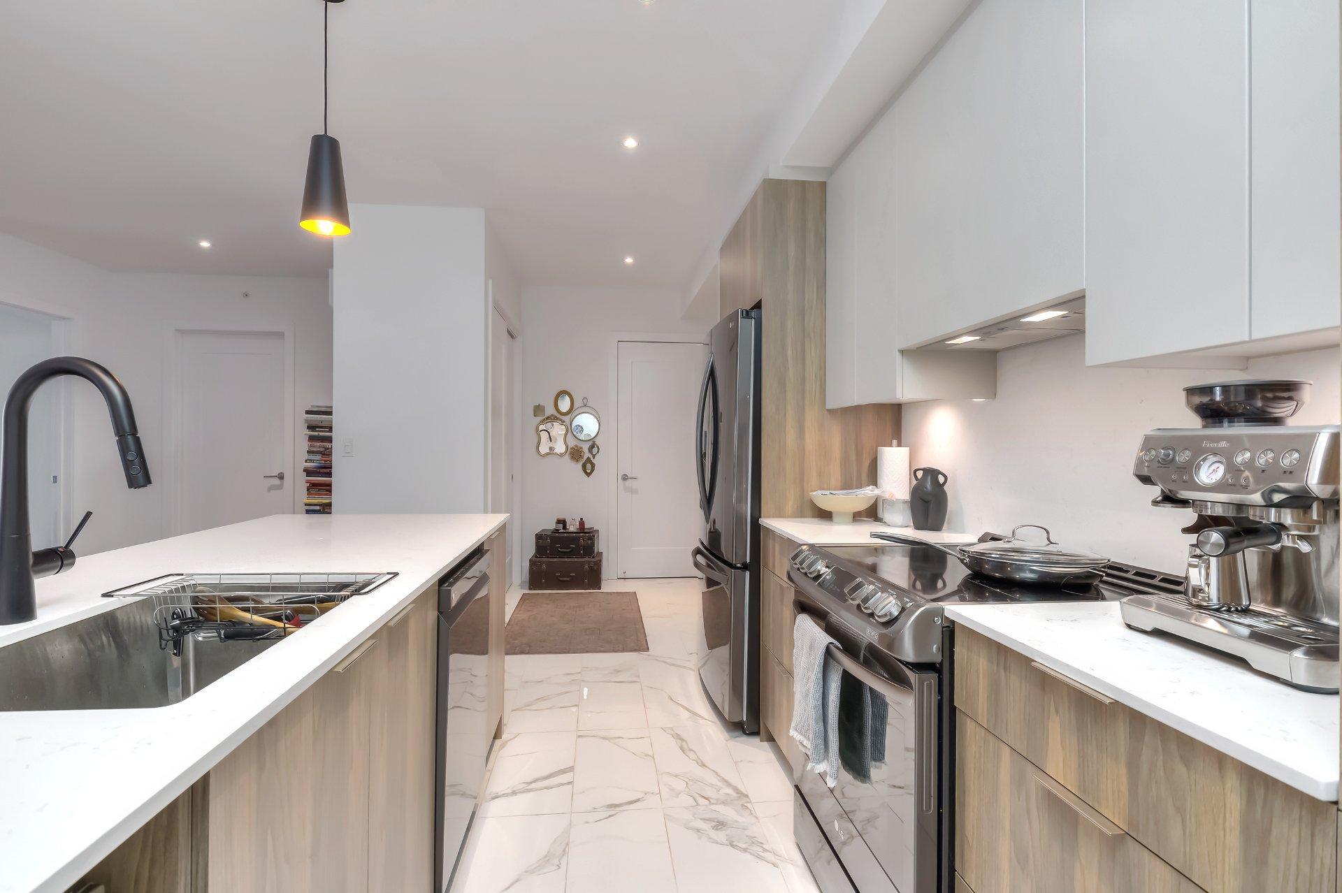 









365


Boul. Brunswick

, 511,
Pointe-Claire,




QC
H9R0H3

