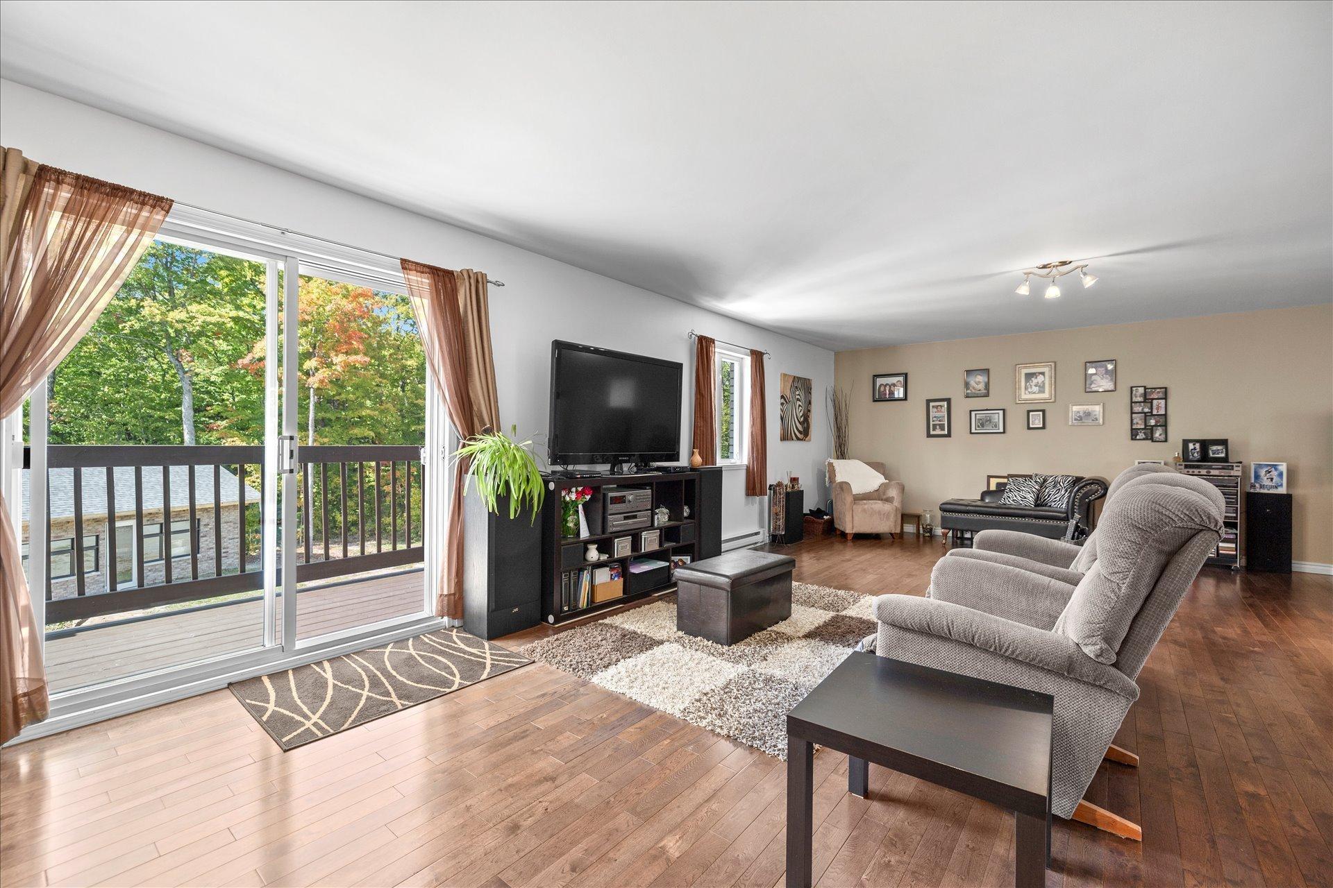 









2326


Ch. Lonsdale E.

,
L'Ange-Gardien,




QC
J8L0G1

