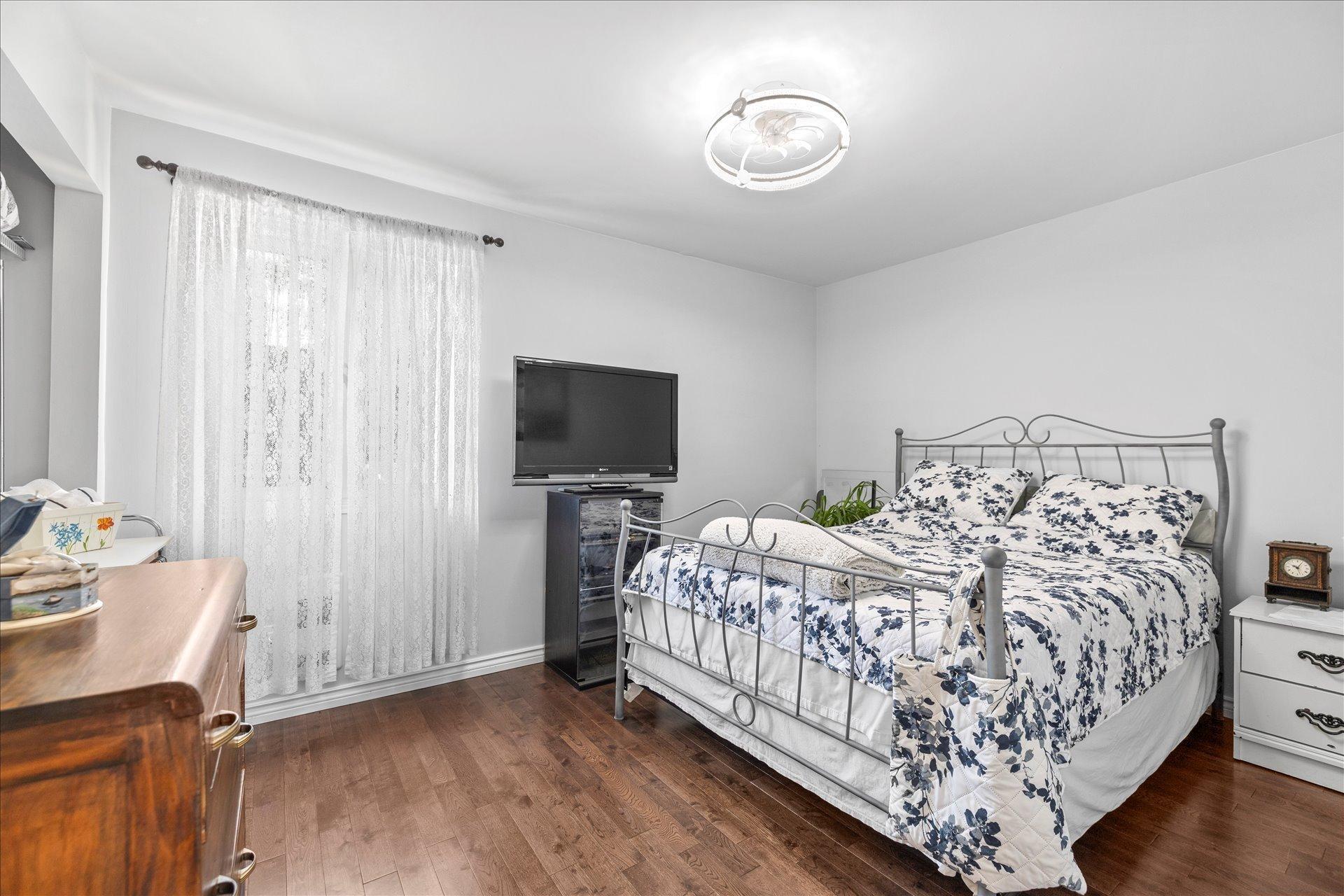 









2326


Ch. Lonsdale E.

,
L'Ange-Gardien,




QC
J8L0G1

