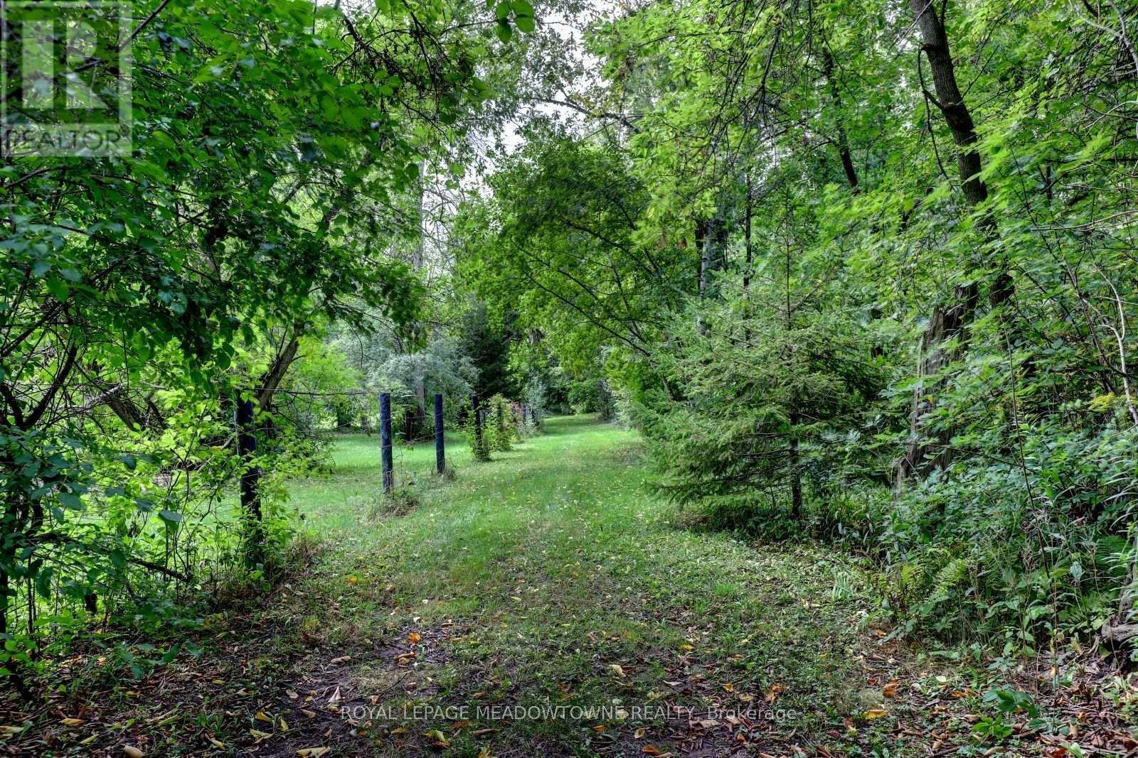 












6824 10TH LINE

,
New Tecumseth,




Ontario
L0G1A0

