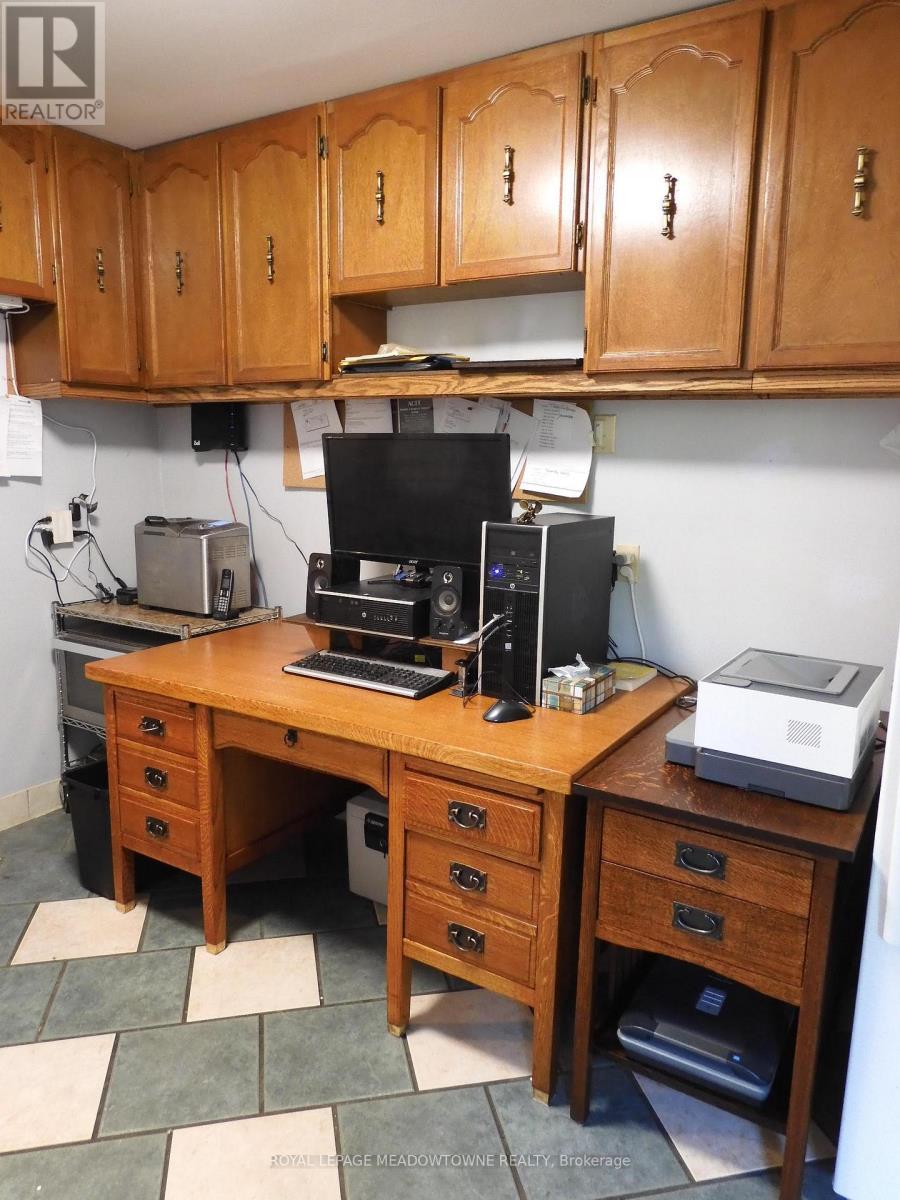 












6824 10TH LINE

,
New Tecumseth,




Ontario
L0G1A0

