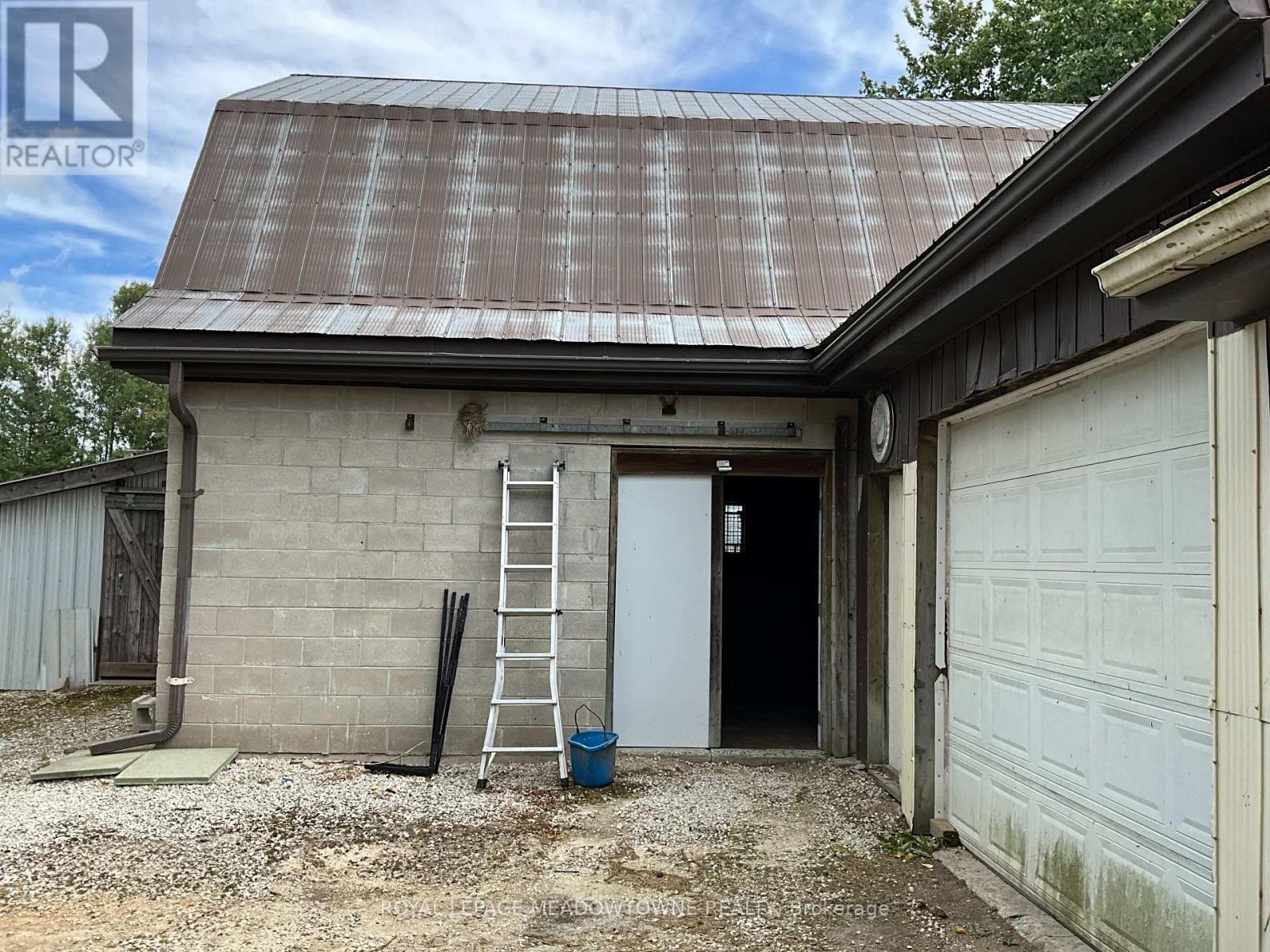 












6824 10TH LINE

,
New Tecumseth,




Ontario
L0G1A0

