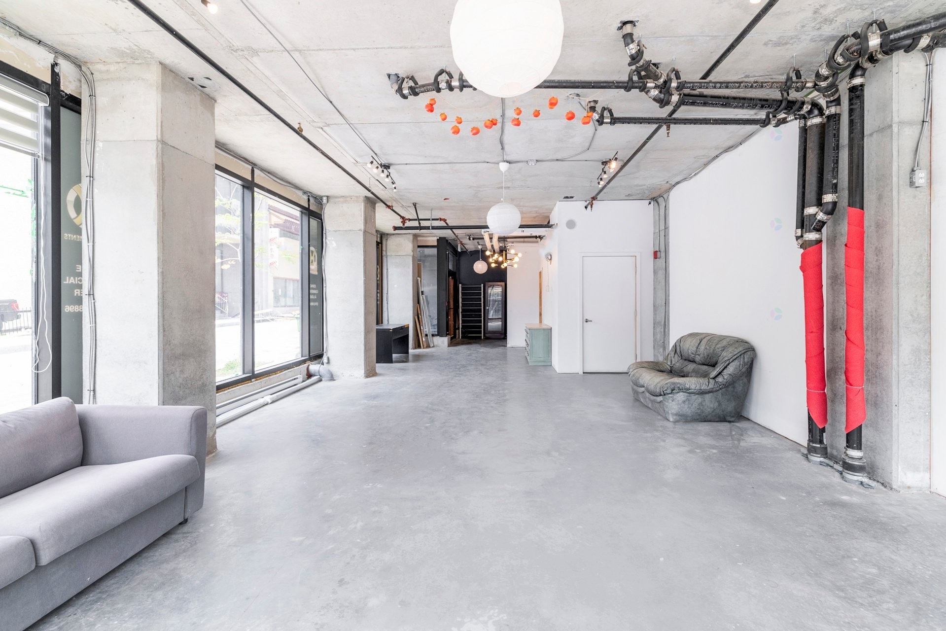 









975


Rue Clark

,
Montréal (Ville-Marie),




QC
H2Z1K1

