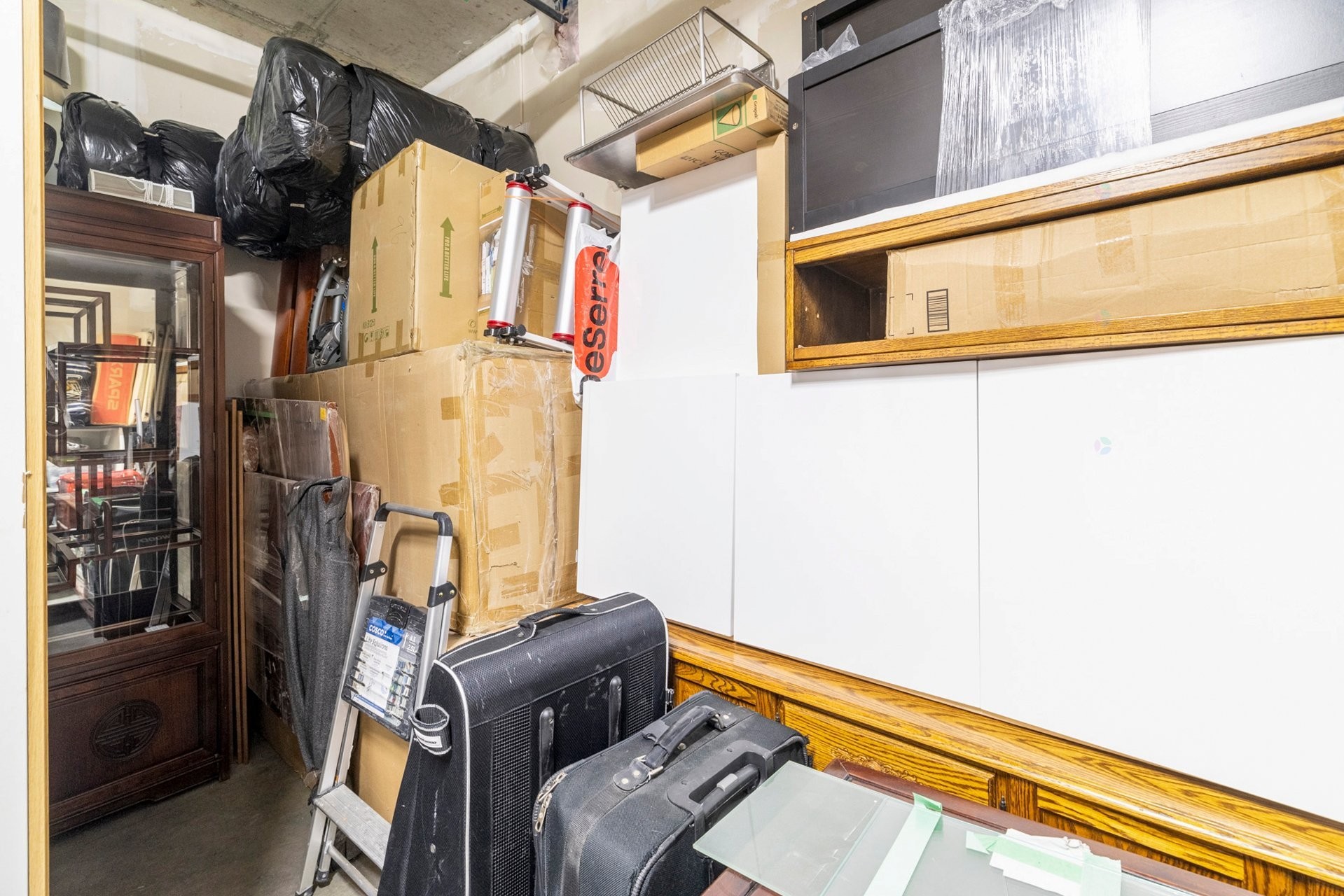 









975


Rue Clark

,
Montréal (Ville-Marie),




QC
H2Z1K1

