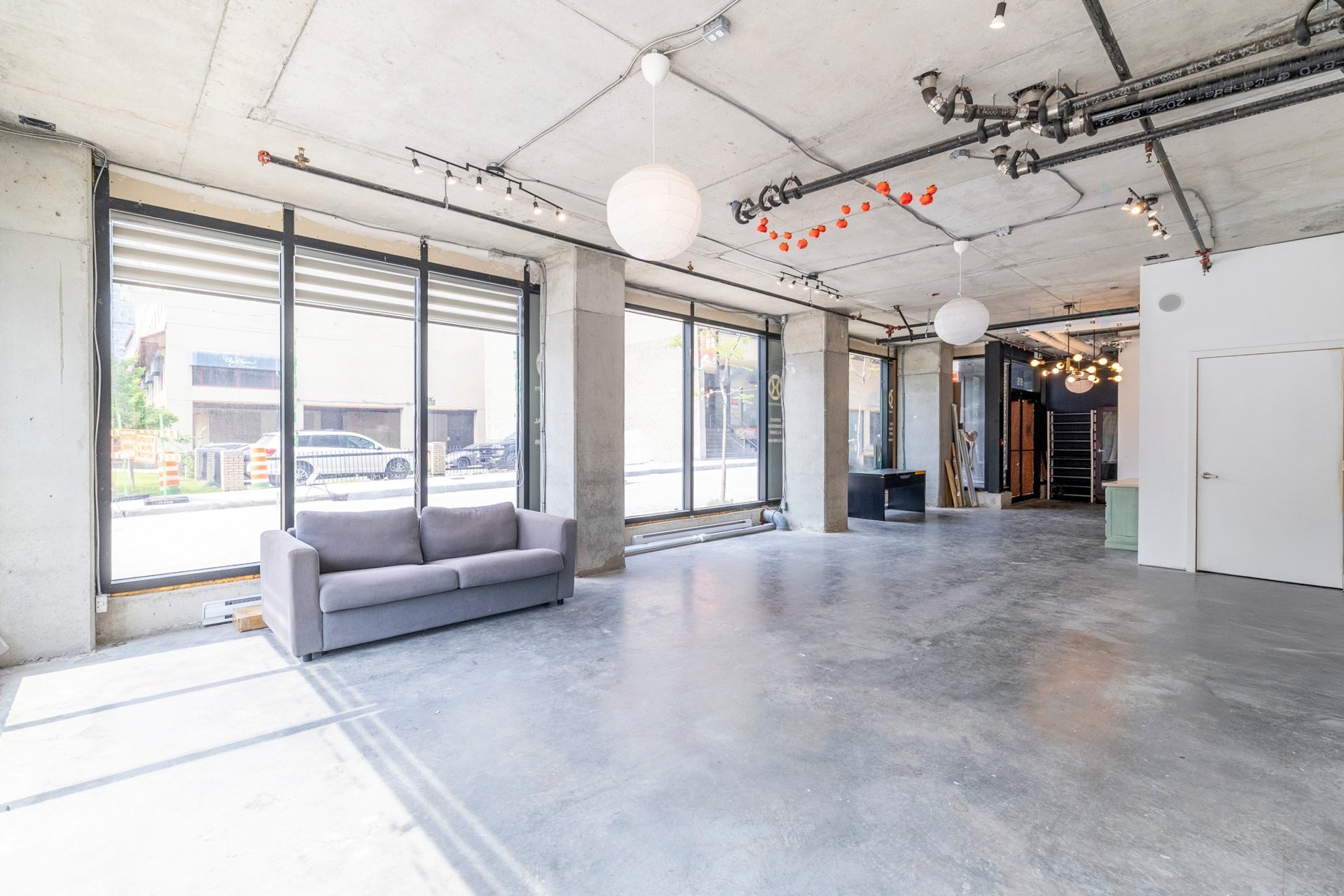 









975


Rue Clark

,
Montréal (Ville-Marie),




QC
H2Z1K1

