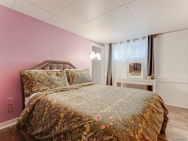 









550


Rue des Pluviers

,
Gatineau (Gatineau),




QC
J8R2V2

