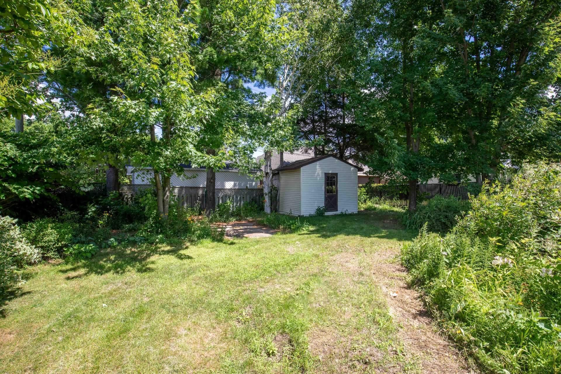 









550


Rue des Pluviers

,
Gatineau (Gatineau),




QC
J8R2V2

