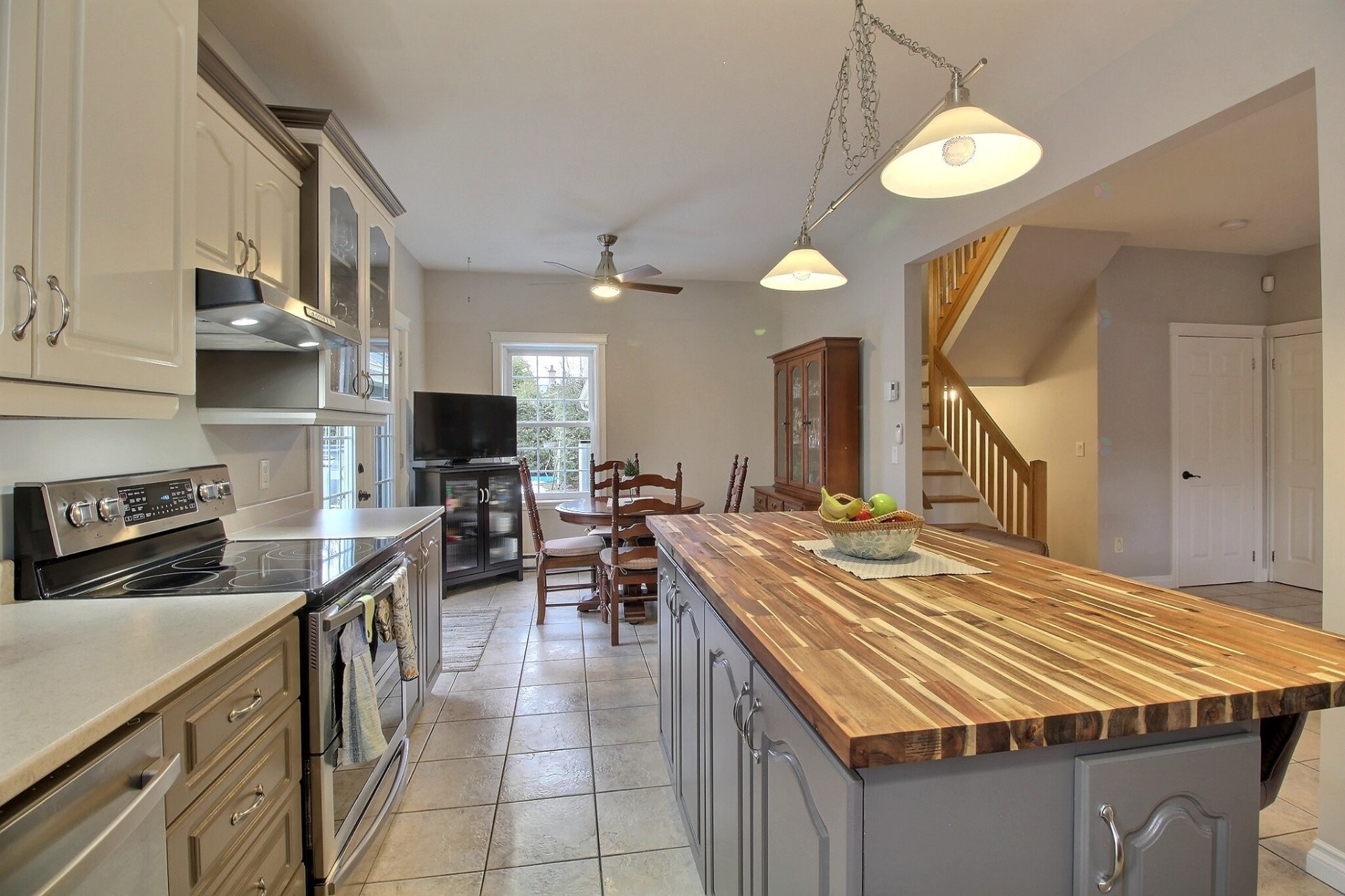 









82


Rue Goudreau

,
Magog,




QC
J1X5T1

