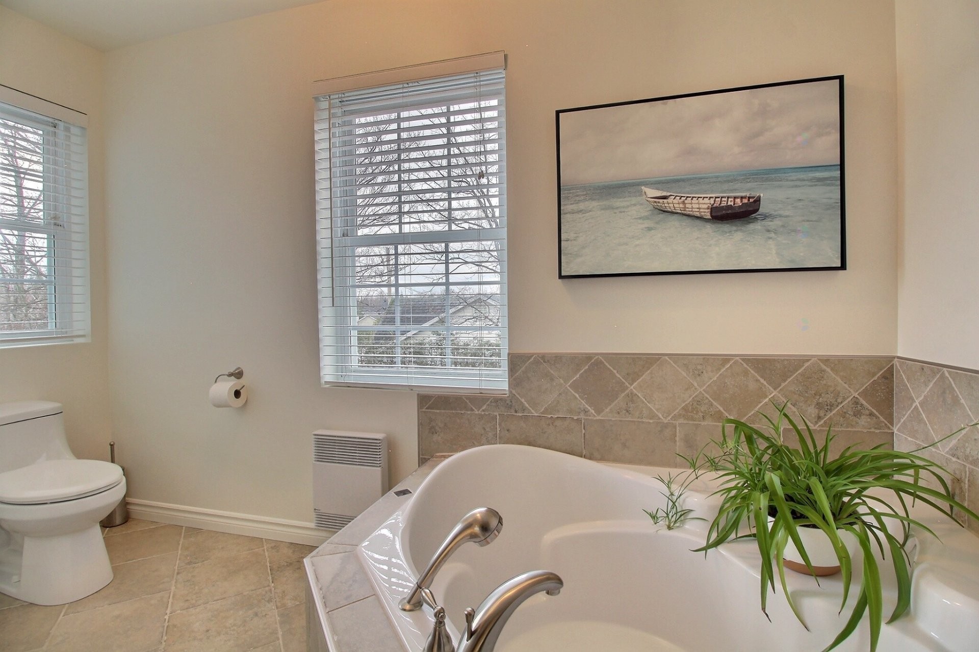 









82


Rue Goudreau

,
Magog,




QC
J1X5T1

