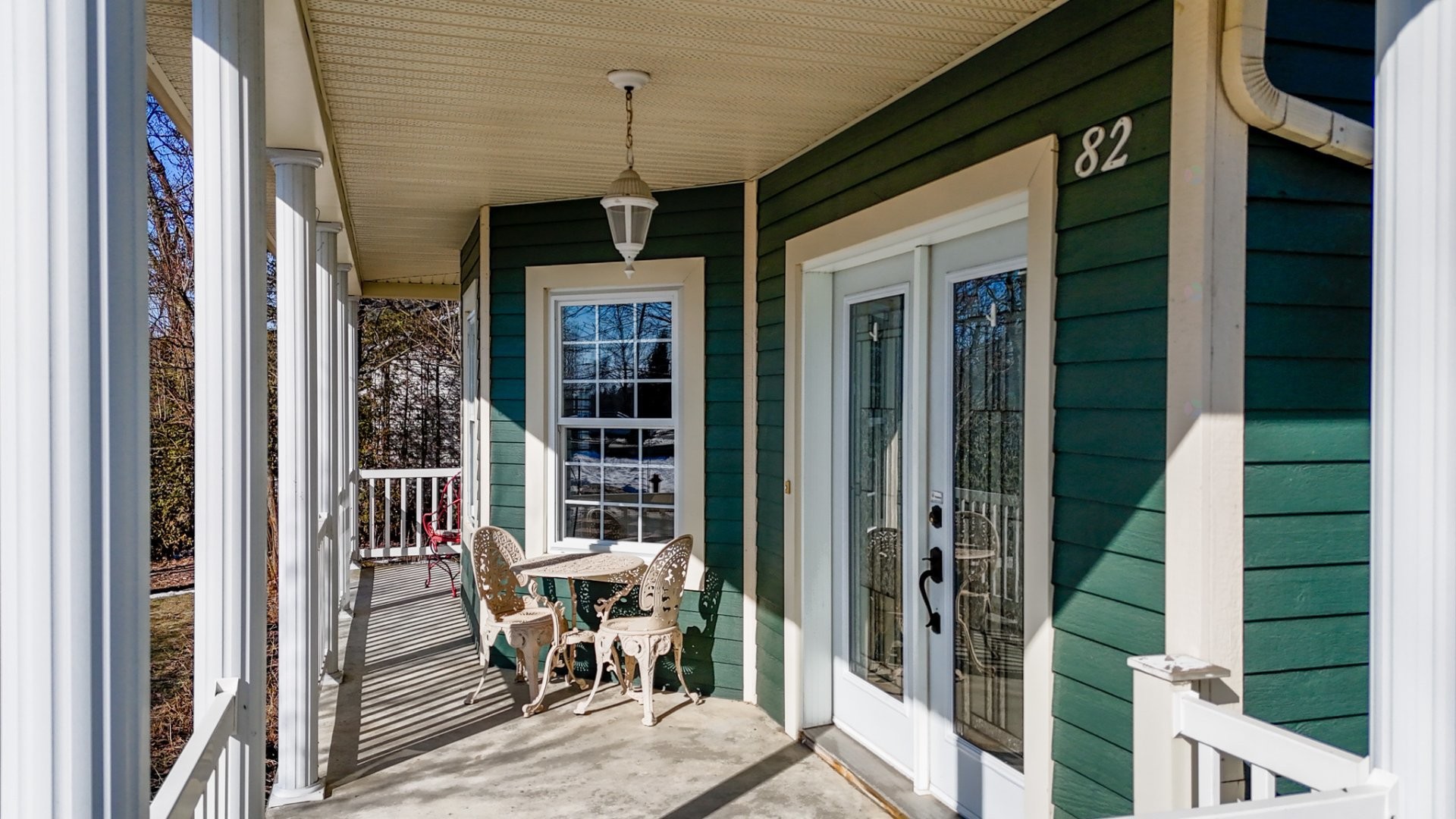 









82


Rue Goudreau

,
Magog,




QC
J1X5T1

