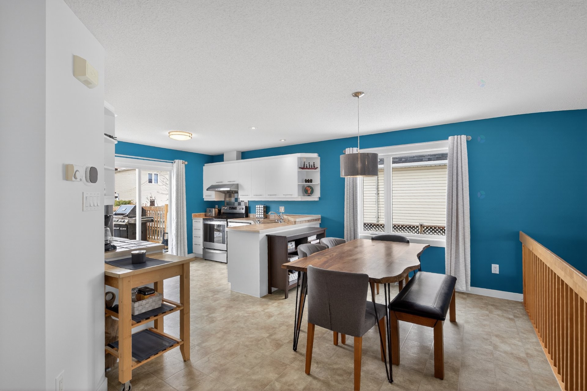 









671


Av. du Cheval-Blanc

,
Gatineau (Gatineau),




QC
J8R3M2

