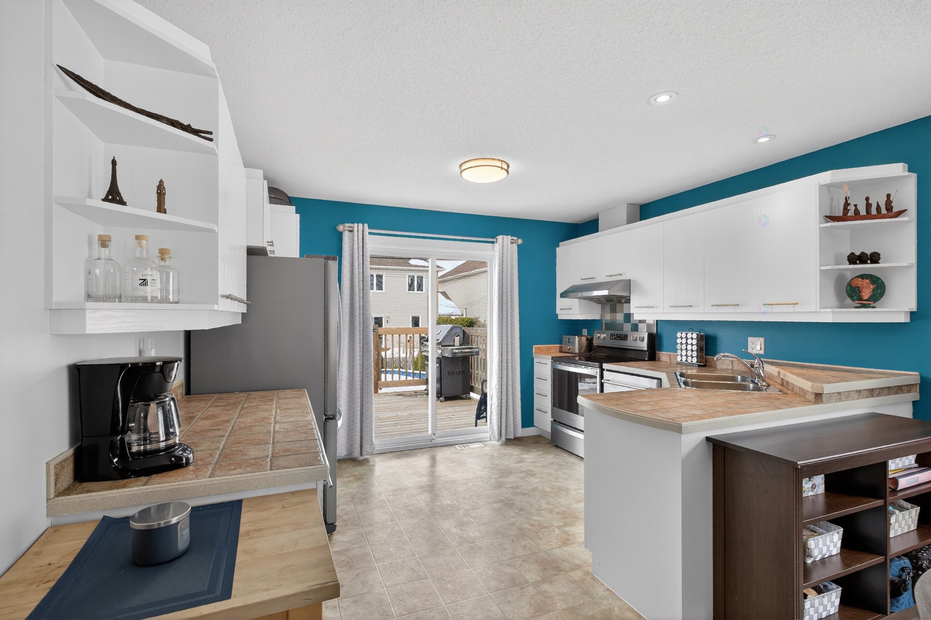 









671


Av. du Cheval-Blanc

,
Gatineau (Gatineau),




QC
J8R3M2

