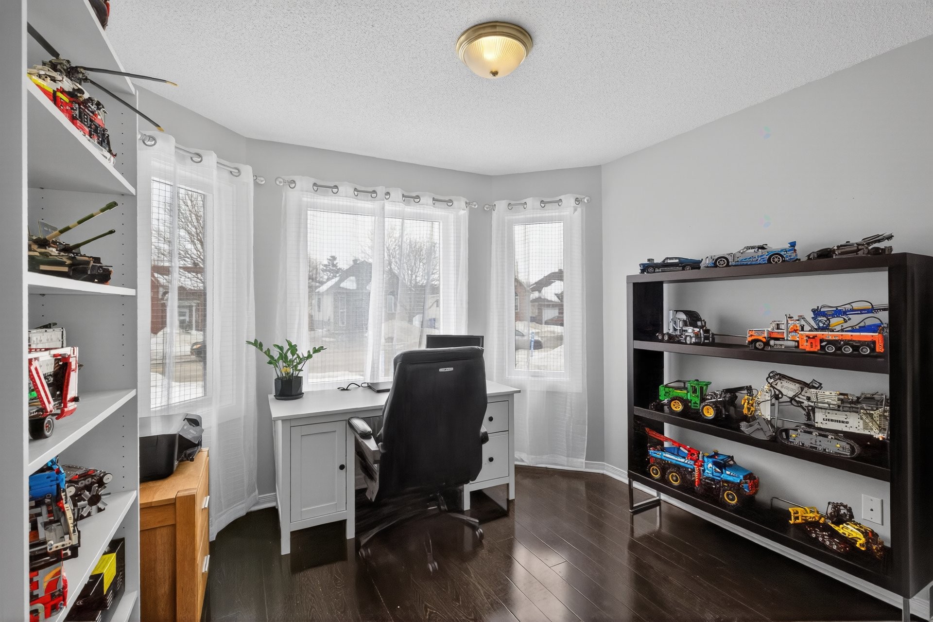 









671


Av. du Cheval-Blanc

,
Gatineau (Gatineau),




QC
J8R3M2

