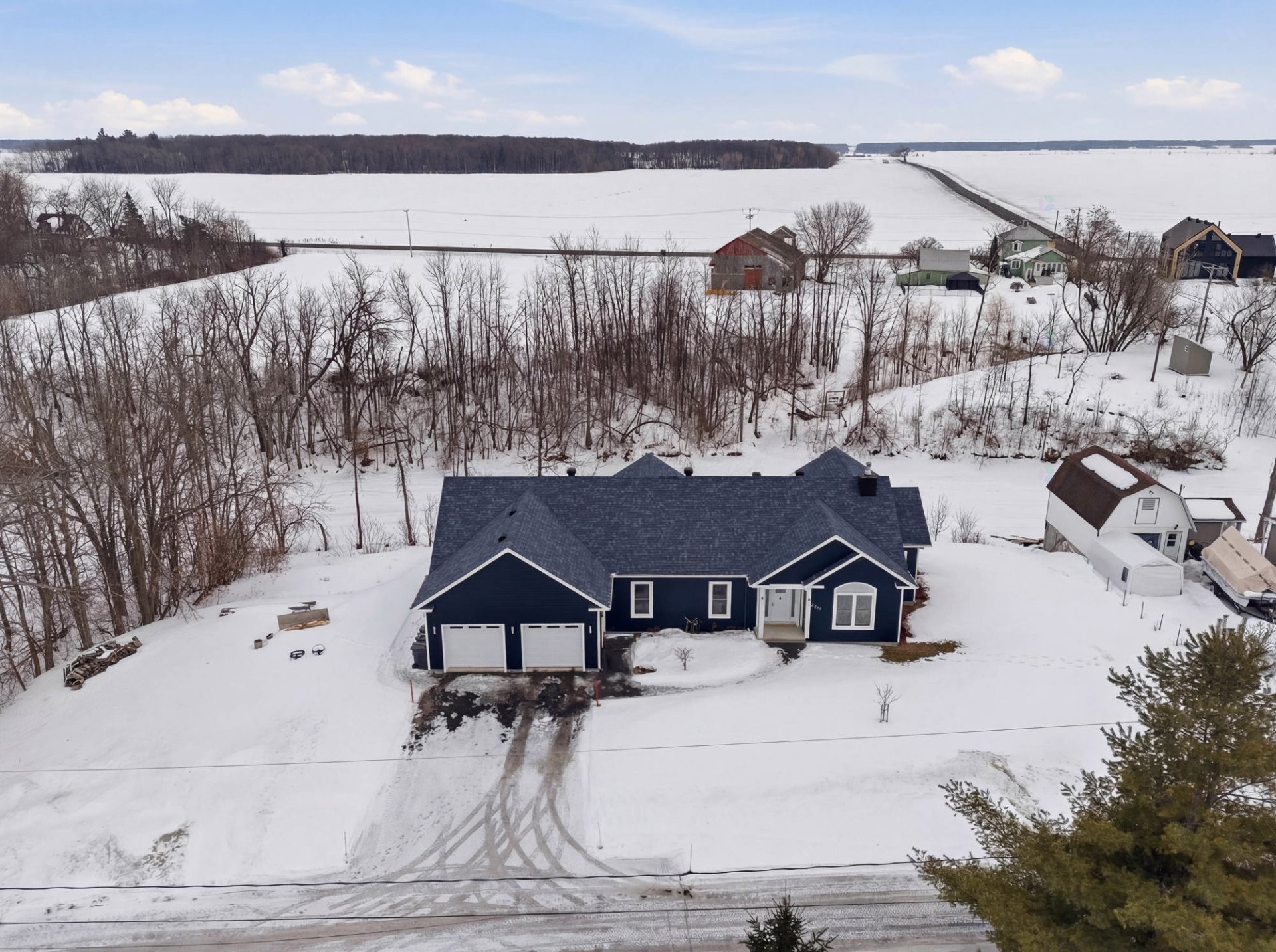 









3261


Ch. des Patriotes

,
Saint-Ours,




QC
J0G1P0

