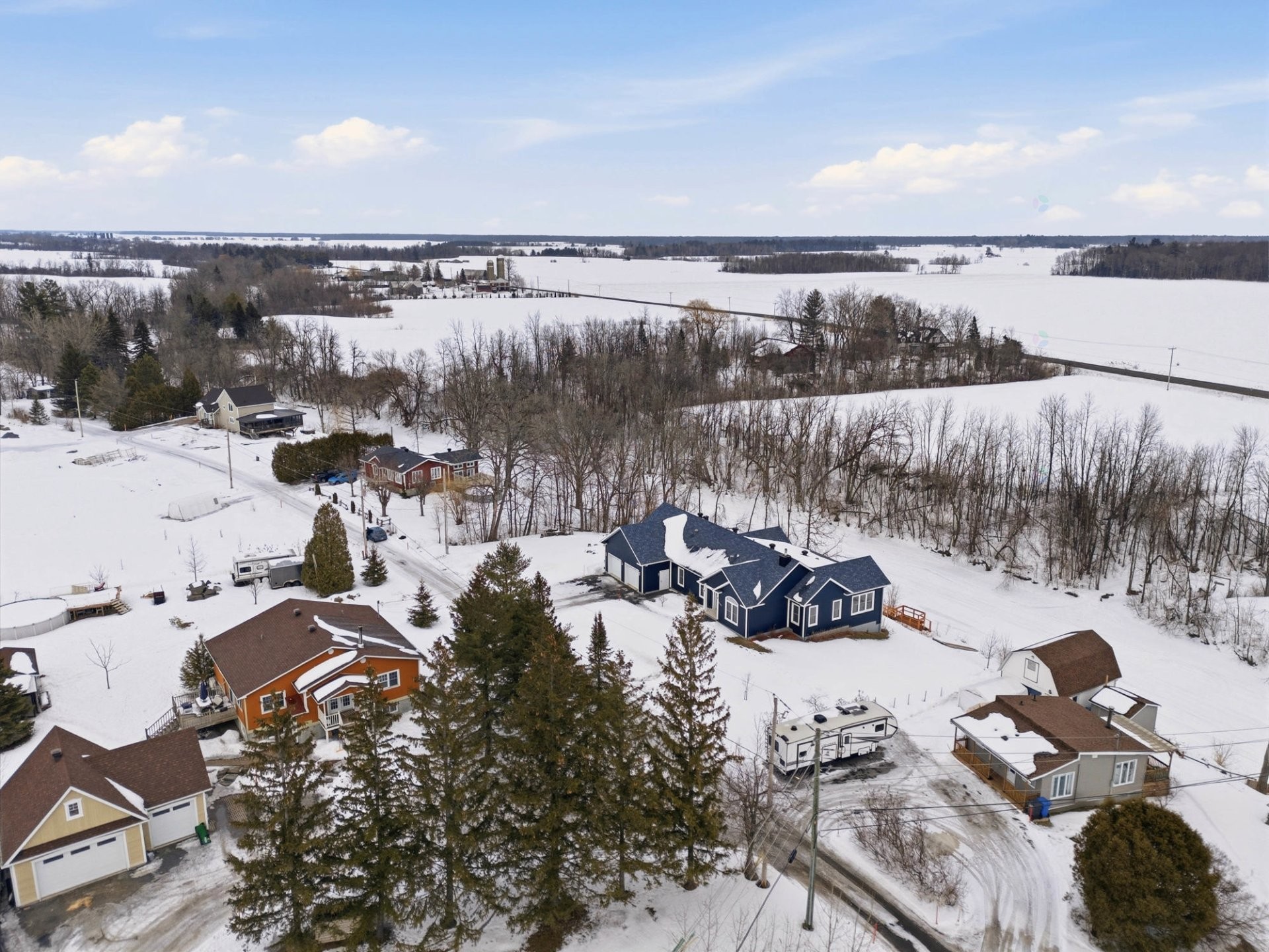 









3261


Ch. des Patriotes

,
Saint-Ours,




QC
J0G1P0

