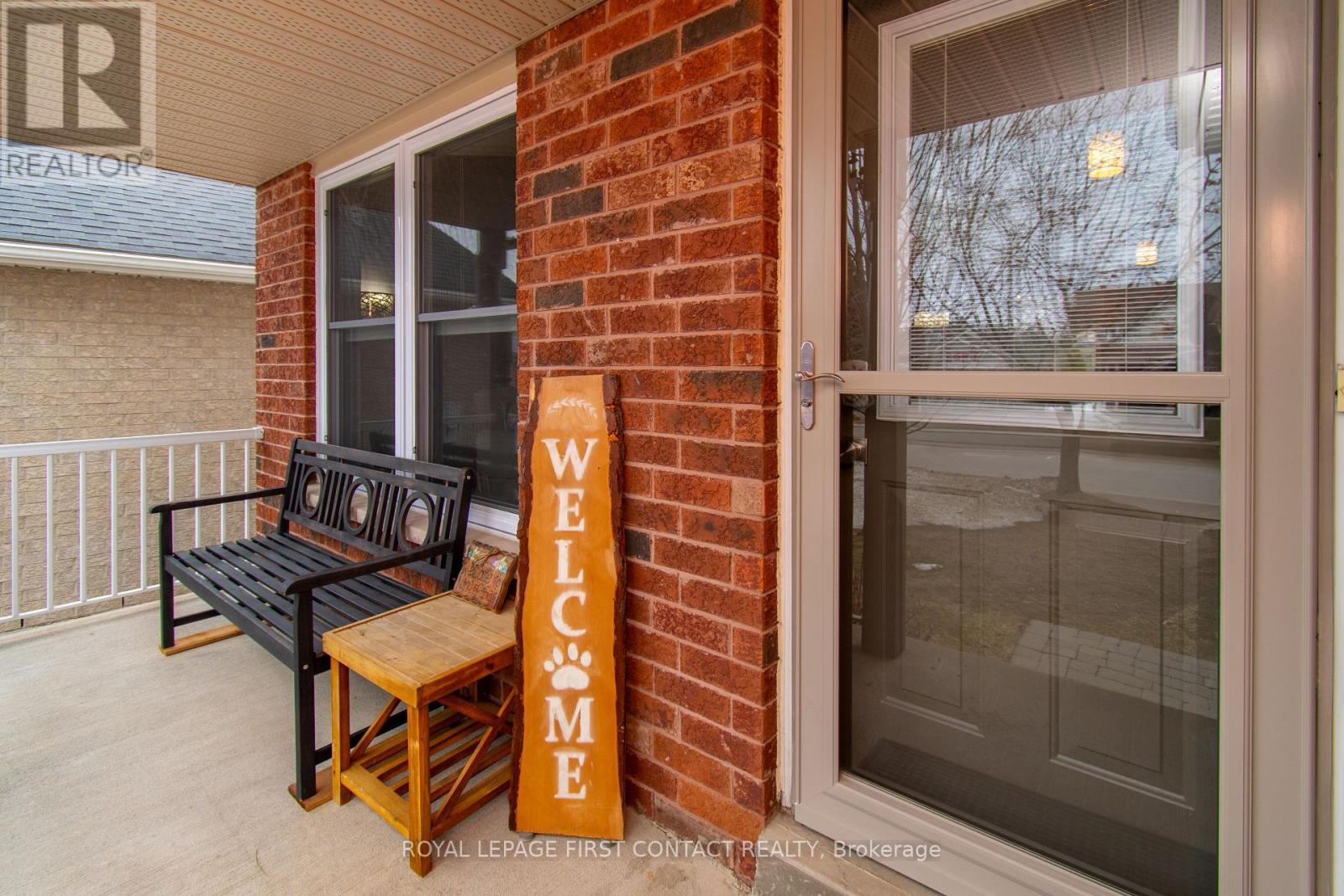 












249 ESTHER DRIVE

,
Barrie,




Ontario
L4N0G3

