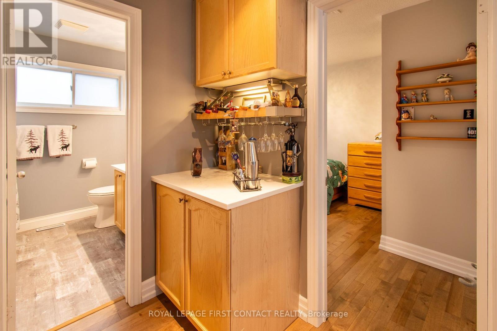 












249 ESTHER DRIVE

,
Barrie,




Ontario
L4N0G3

