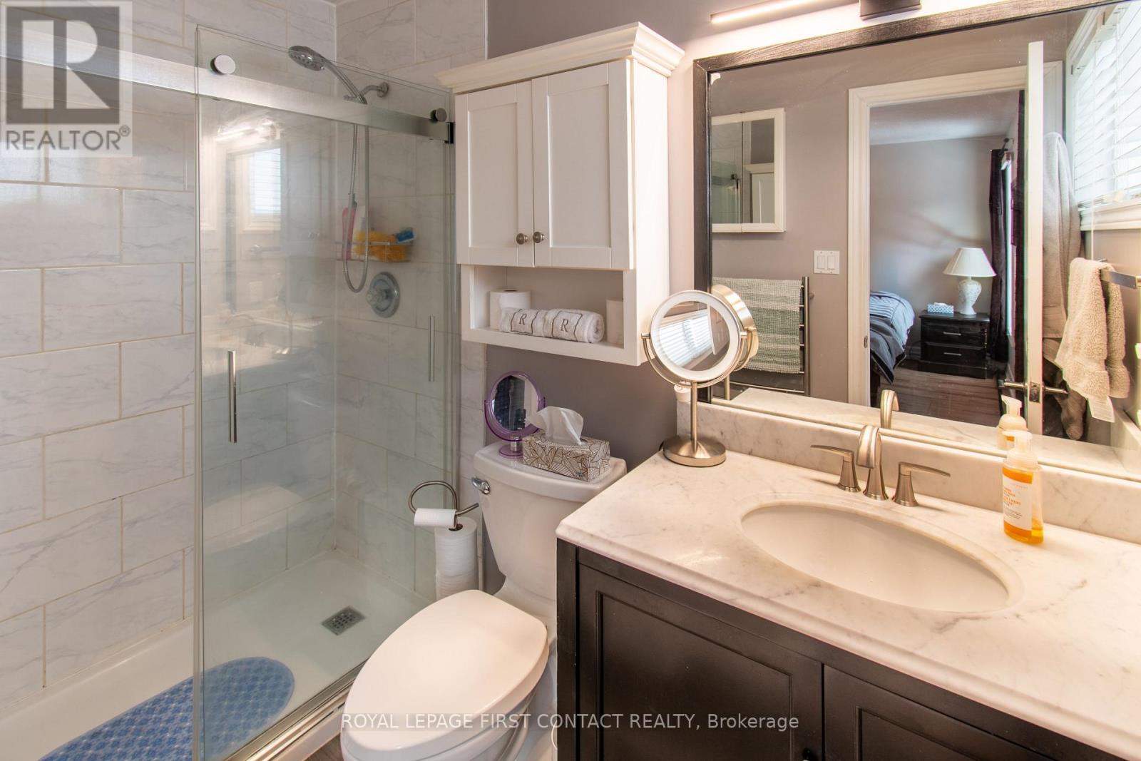 












249 ESTHER DRIVE

,
Barrie,




Ontario
L4N0G3

