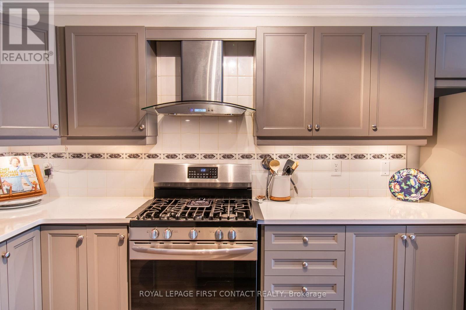 












249 ESTHER DRIVE

,
Barrie,




Ontario
L4N0G3

