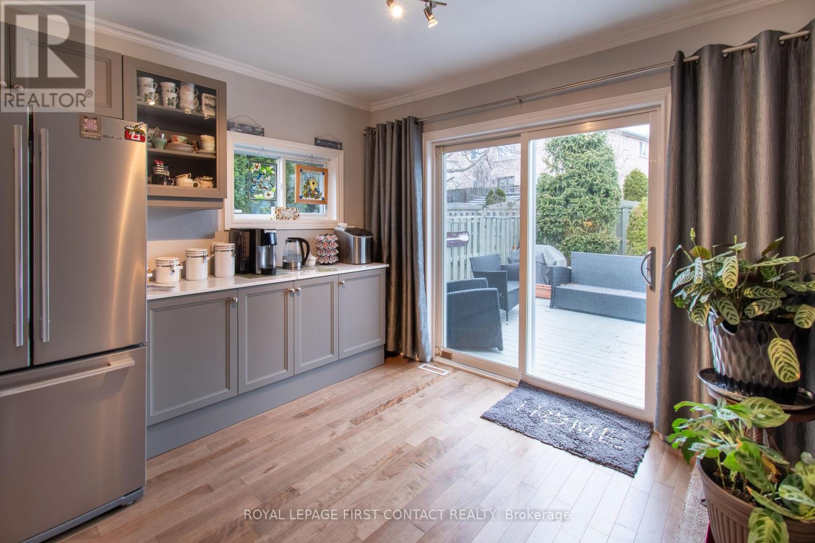 












249 ESTHER DRIVE

,
Barrie,




Ontario
L4N0G3

