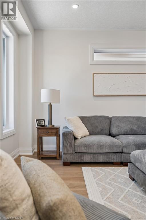 












346 CANADA PLUM Street

,
Waterloo,




Ontario
N2V0H9

