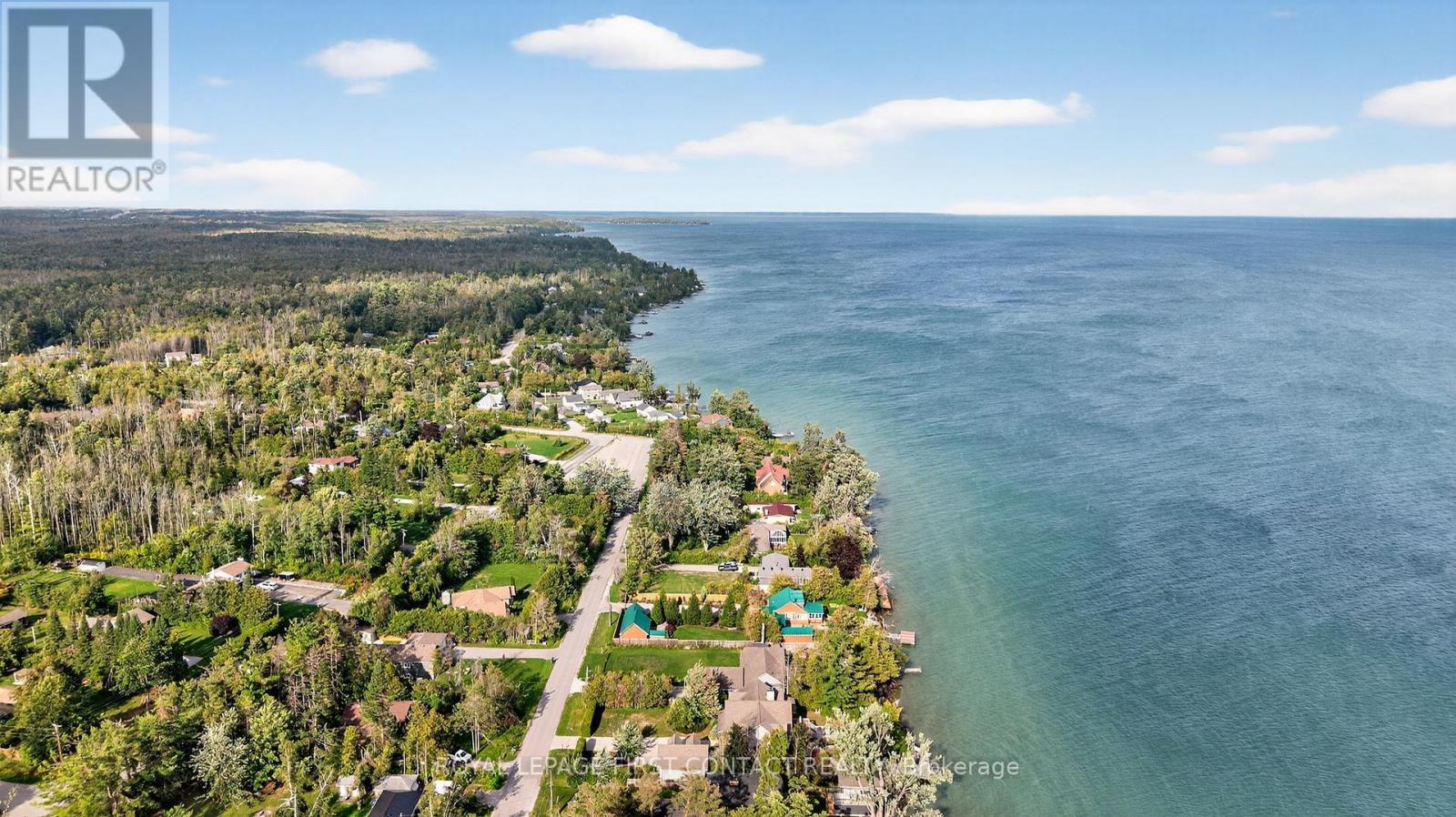 












73 PARKSIDE DRIVE

,
Oro-Medonte,




Ontario
L0L1T0

