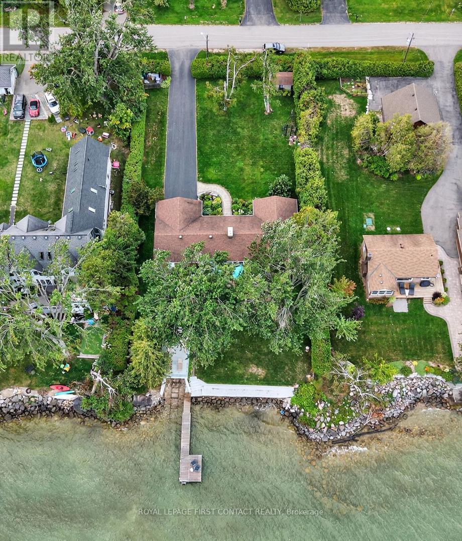 












73 PARKSIDE DRIVE

,
Oro-Medonte,




Ontario
L0L1T0

