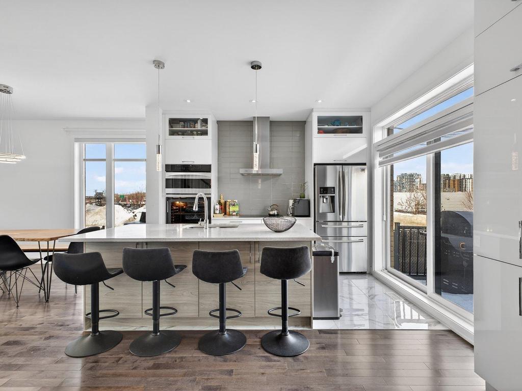 









3139Z


Rue Frégault

,
Chomedey (Laval),




QC
H7T0C6

