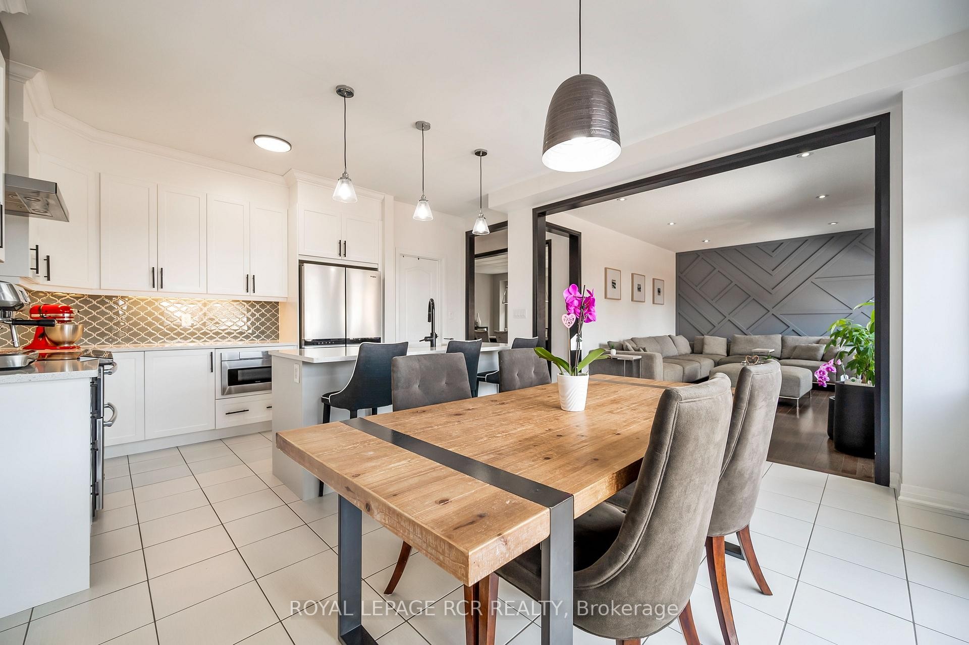 









7


Paisley

Way,
Orangeville,




ON
L9W 6Z5

