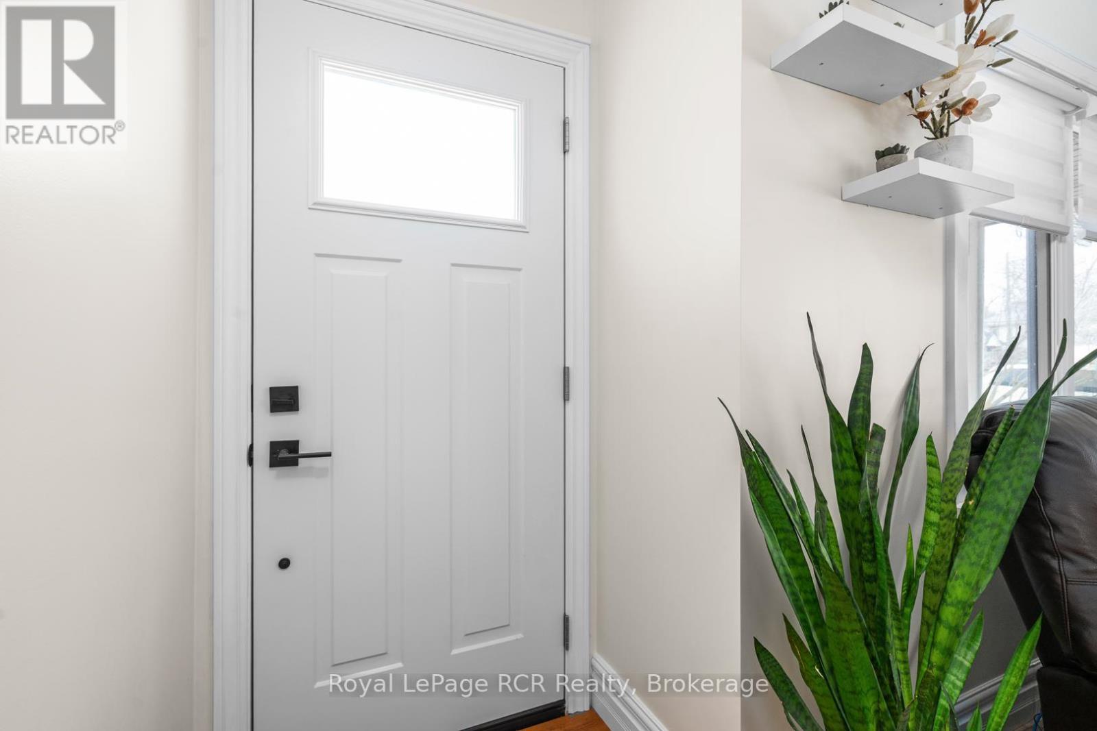 












226 BIRMINGHAM STREET W

,
Wellington North (Mount Forest),




Ontario
N0G2L1

