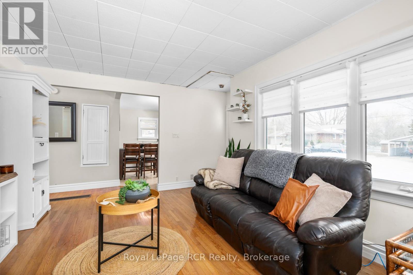 












226 BIRMINGHAM STREET W

,
Wellington North (Mount Forest),




Ontario
N0G2L1

