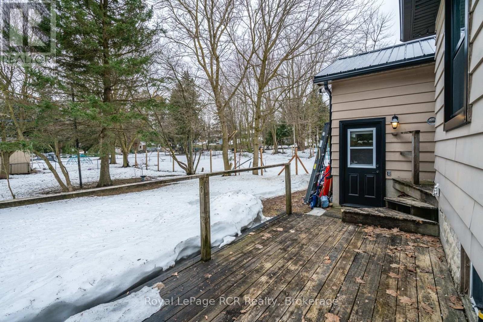 












226 BIRMINGHAM STREET W

,
Wellington North (Mount Forest),




Ontario
N0G2L1


