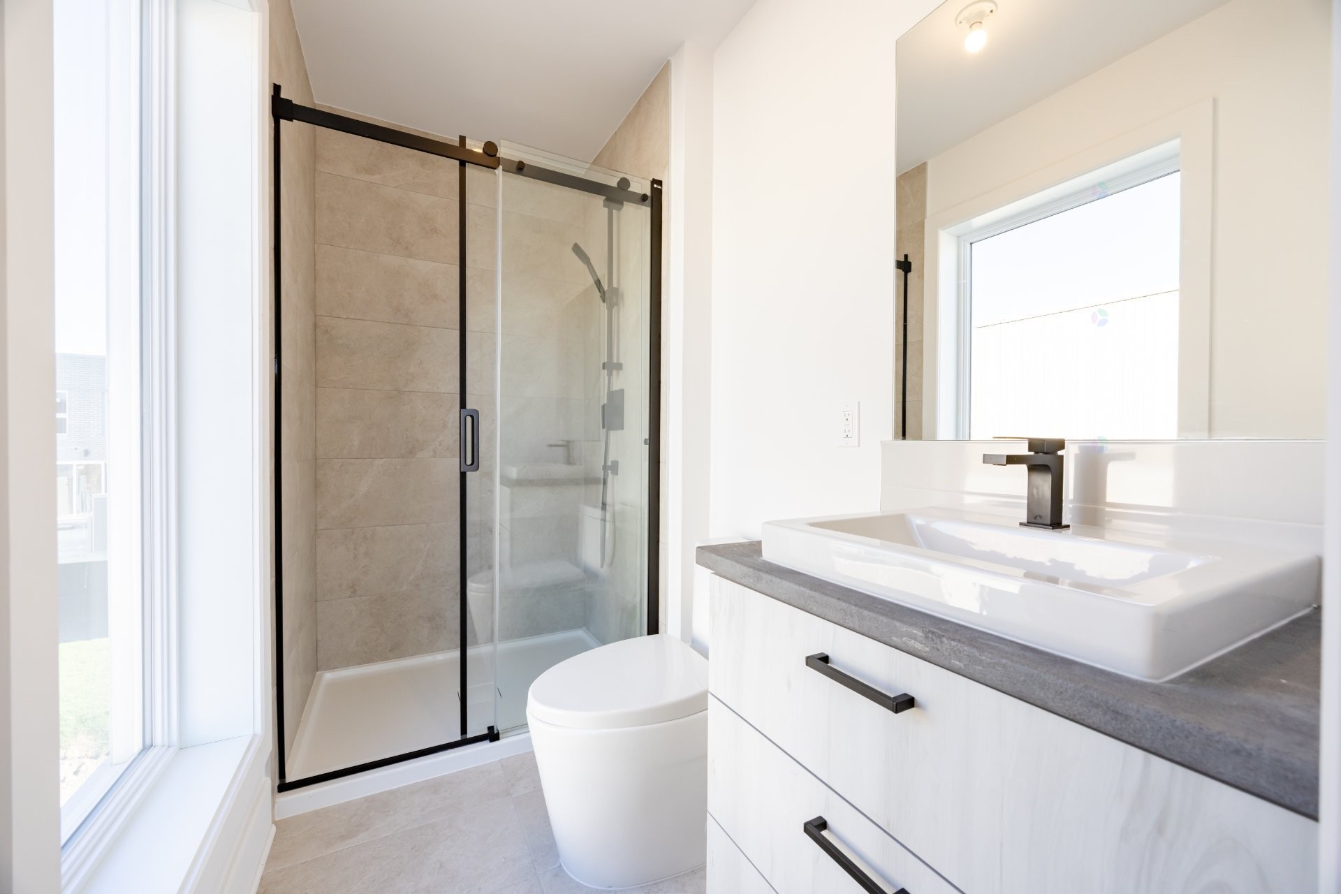 









11


Rue de Beaumont

,
Blainville,




QC
J7C4A9

