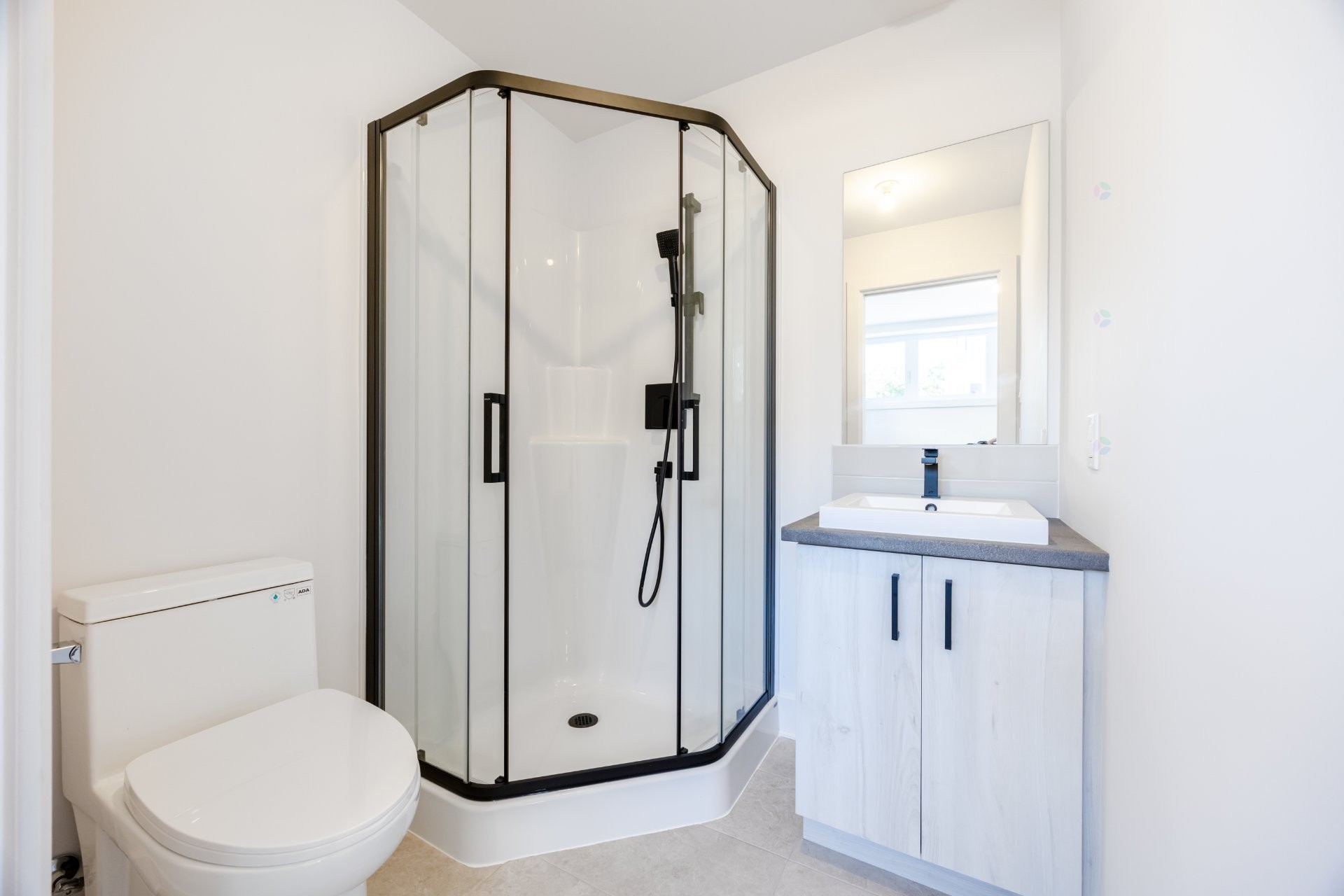 









11


Rue de Beaumont

,
Blainville,




QC
J7C4A9

