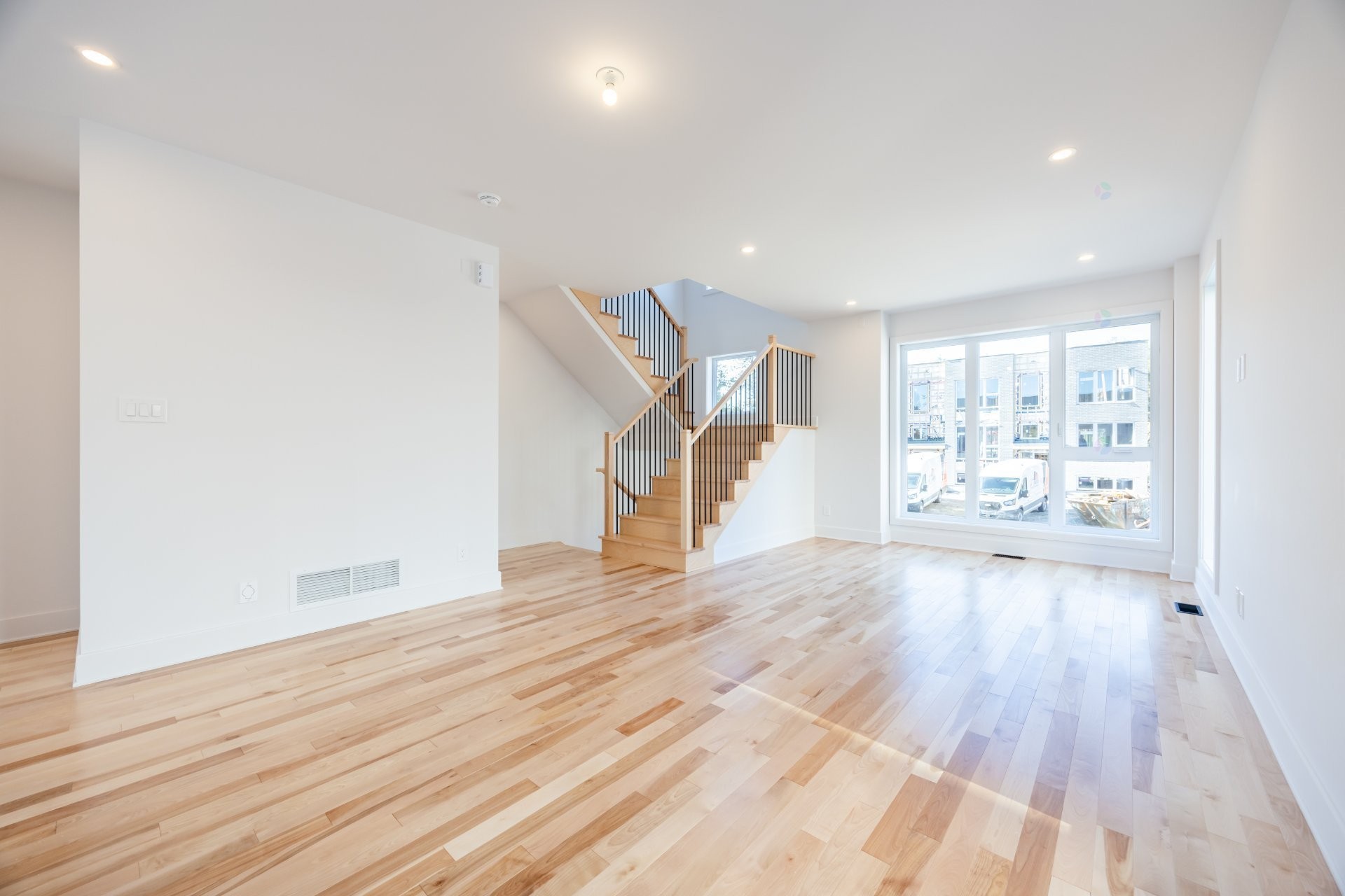 









11


Rue de Beaumont

,
Blainville,




QC
J7C4A9

