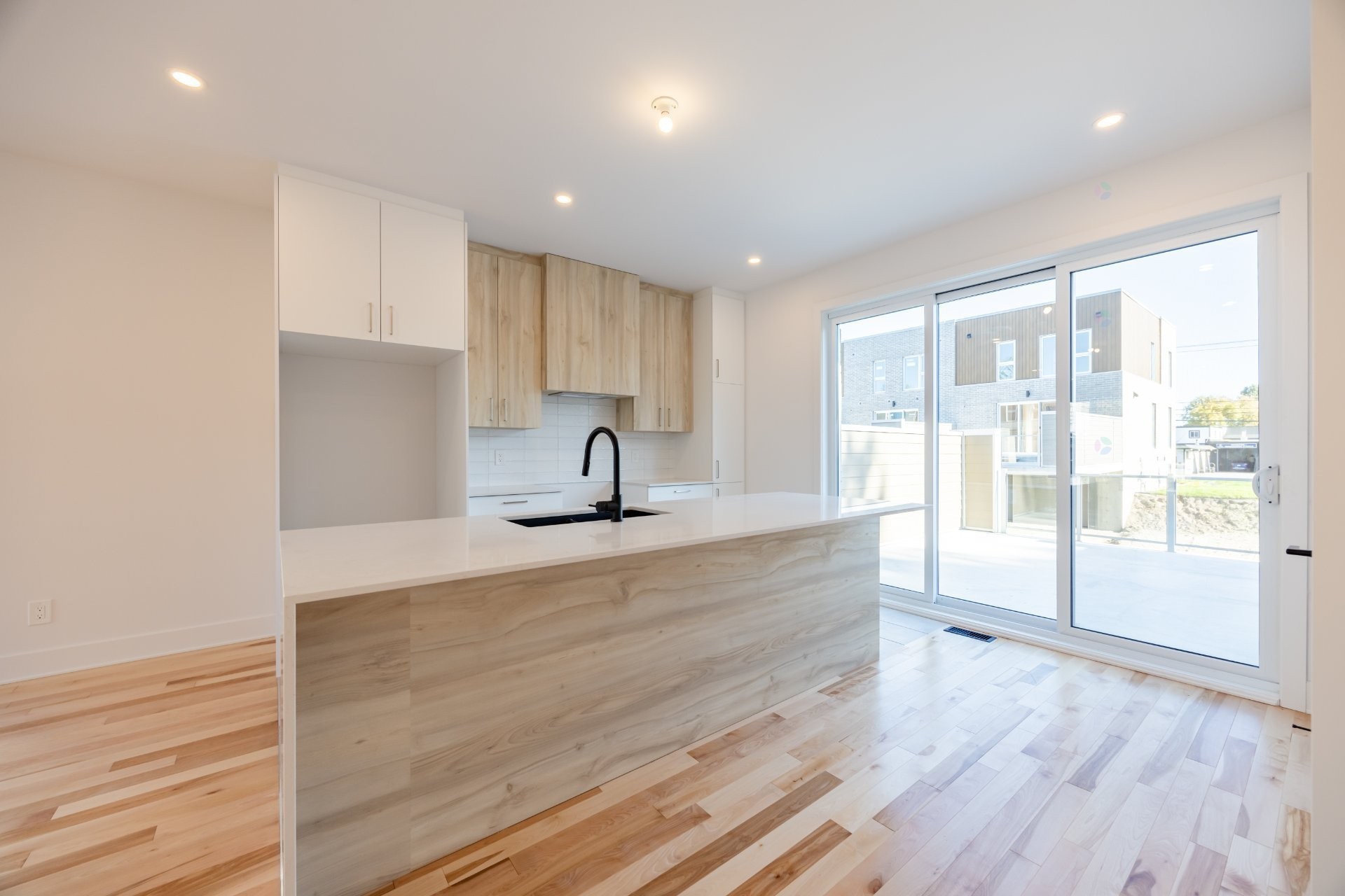 









11


Rue de Beaumont

,
Blainville,




QC
J7C4A9

