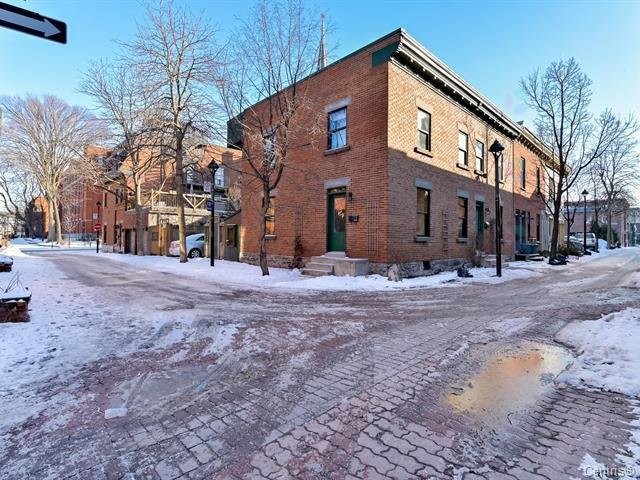 









1238


Rue Alexandre-DeSève

,
Montréal (Ville-Marie),




QC
H2L2T9

