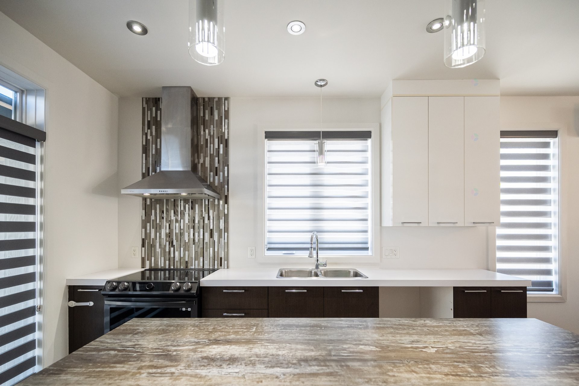 









16860


Rue Jacques-Cartier

,
Mirabel,




QC
J7J0M1

