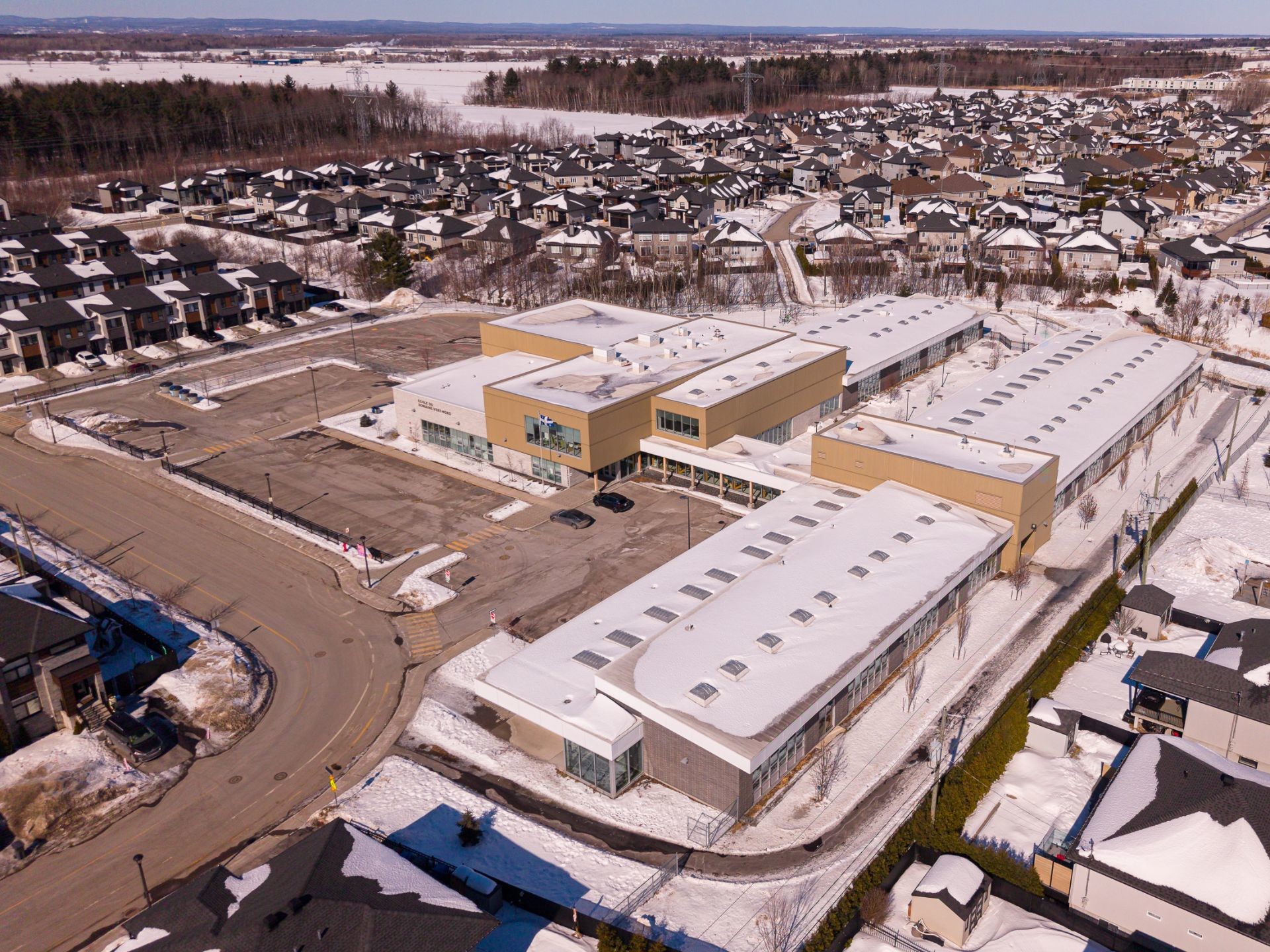 









16860


Rue Jacques-Cartier

,
Mirabel,




QC
J7J0M1

