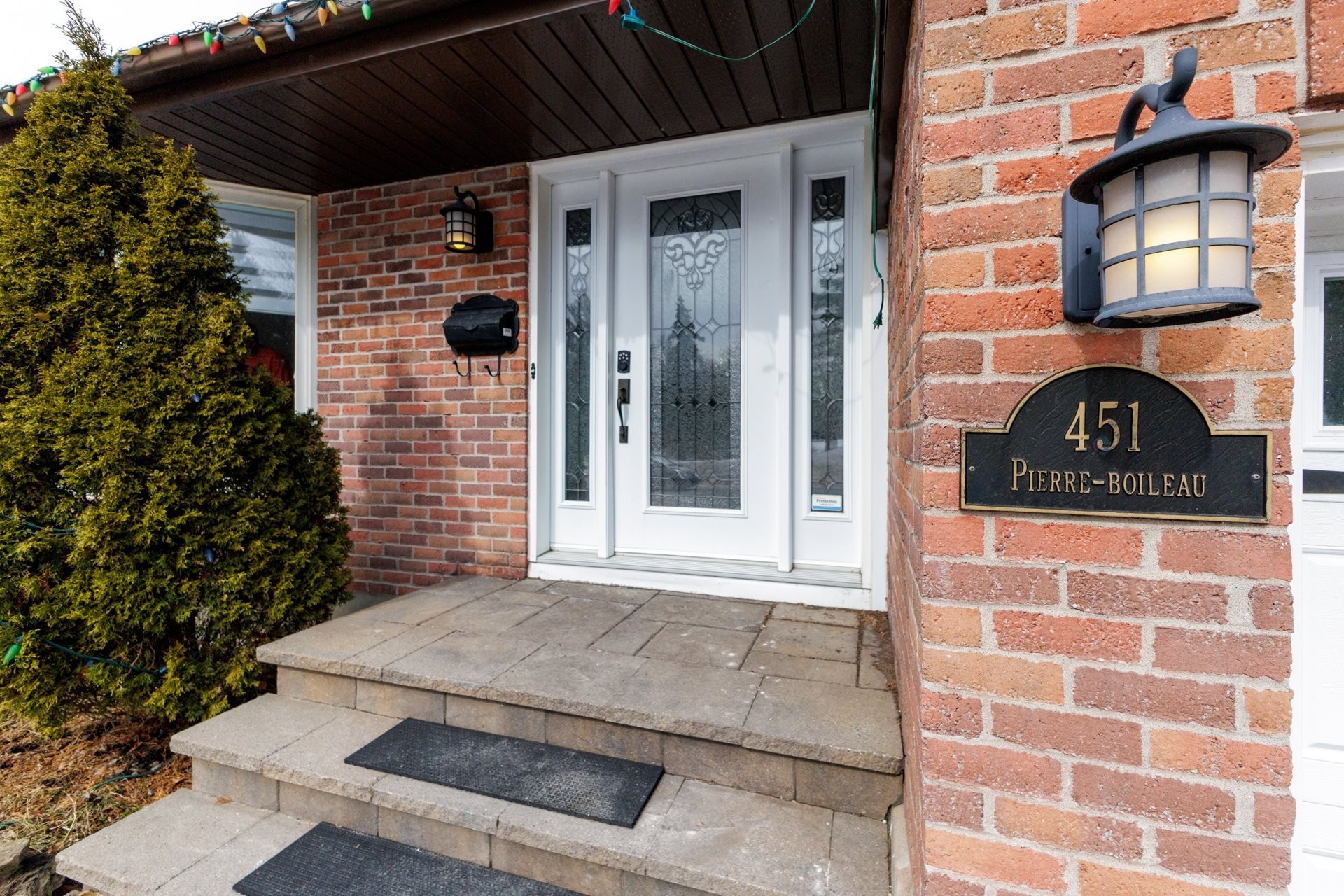 









451


Rue Pierre-Boileau

,
Montréal (L'Île-Bizard/Sainte-Geneviève),




QC
H9C1Z7

