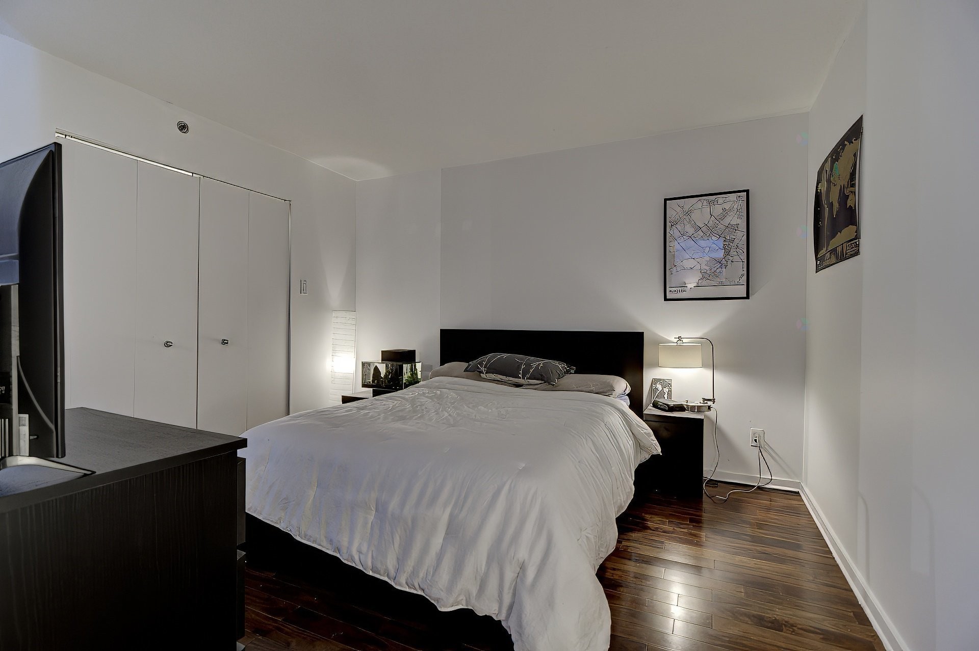 









1451


Rue Parthenais

, 230,
Montréal (Ville-Marie),




QC
H2K3R9

