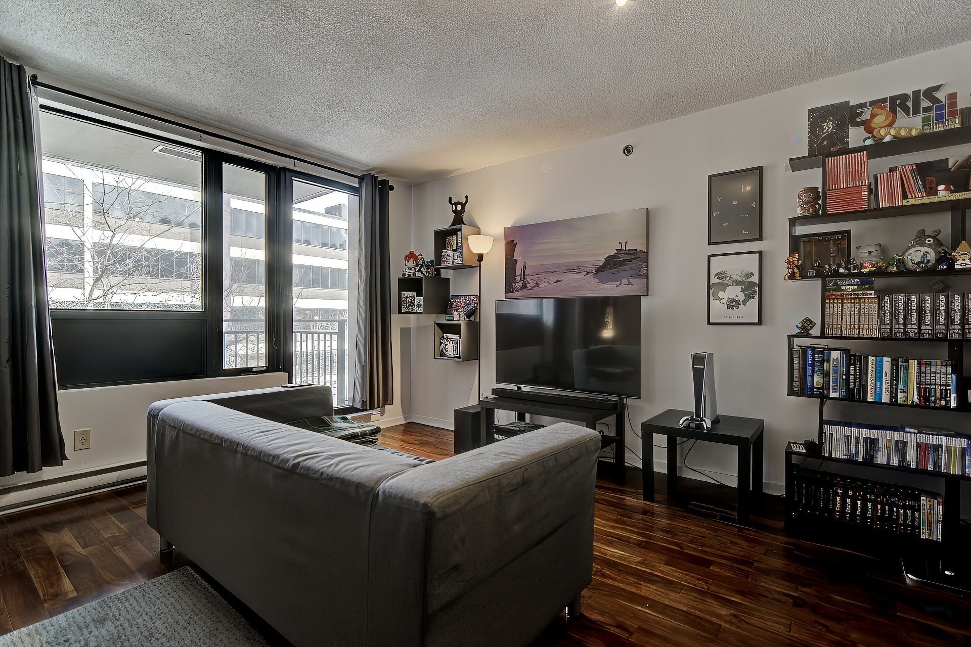 









1451


Rue Parthenais

, 230,
Montréal (Ville-Marie),




QC
H2K3R9

