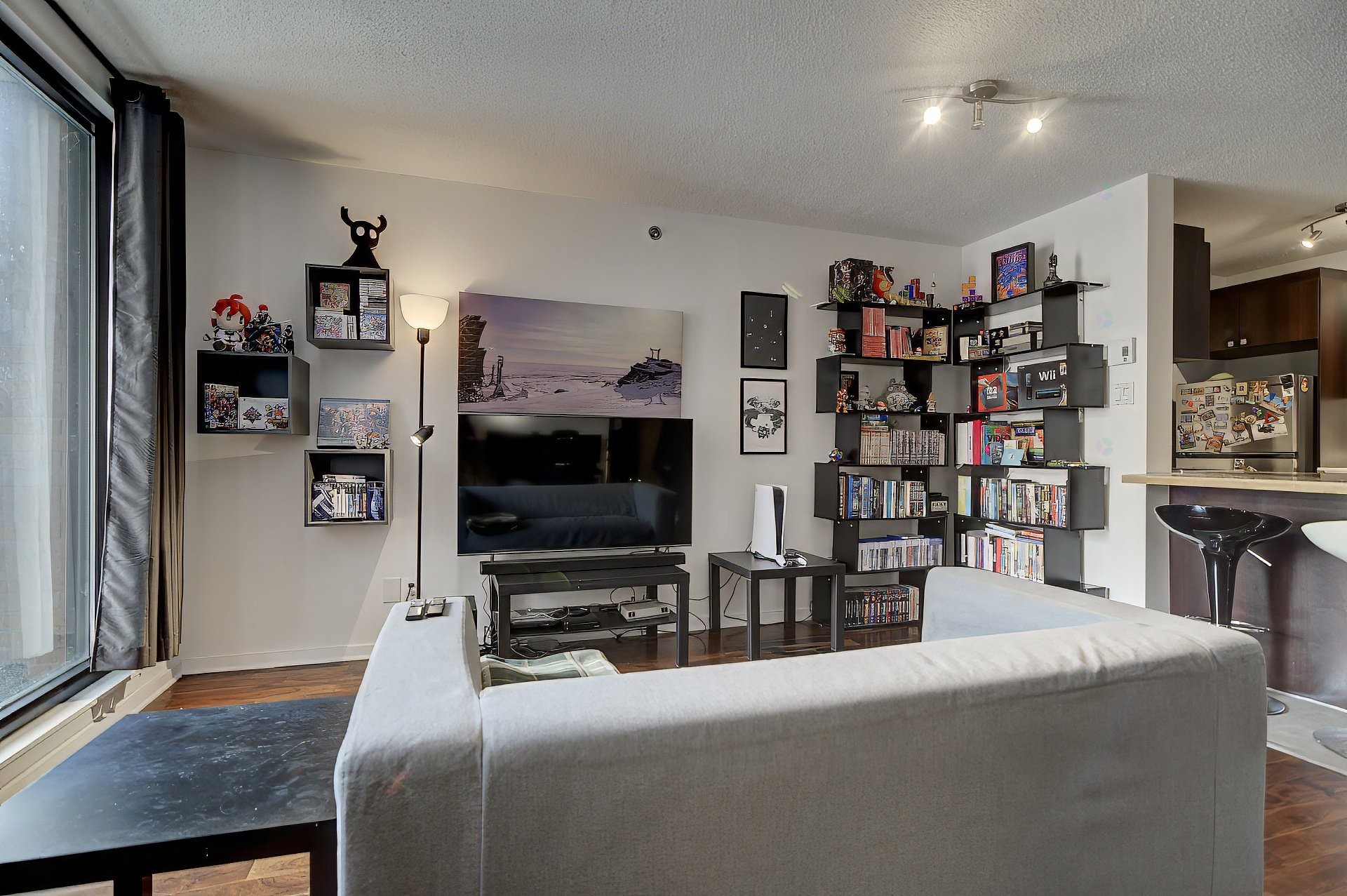 









1451


Rue Parthenais

, 230,
Montréal (Ville-Marie),




QC
H2K3R9

