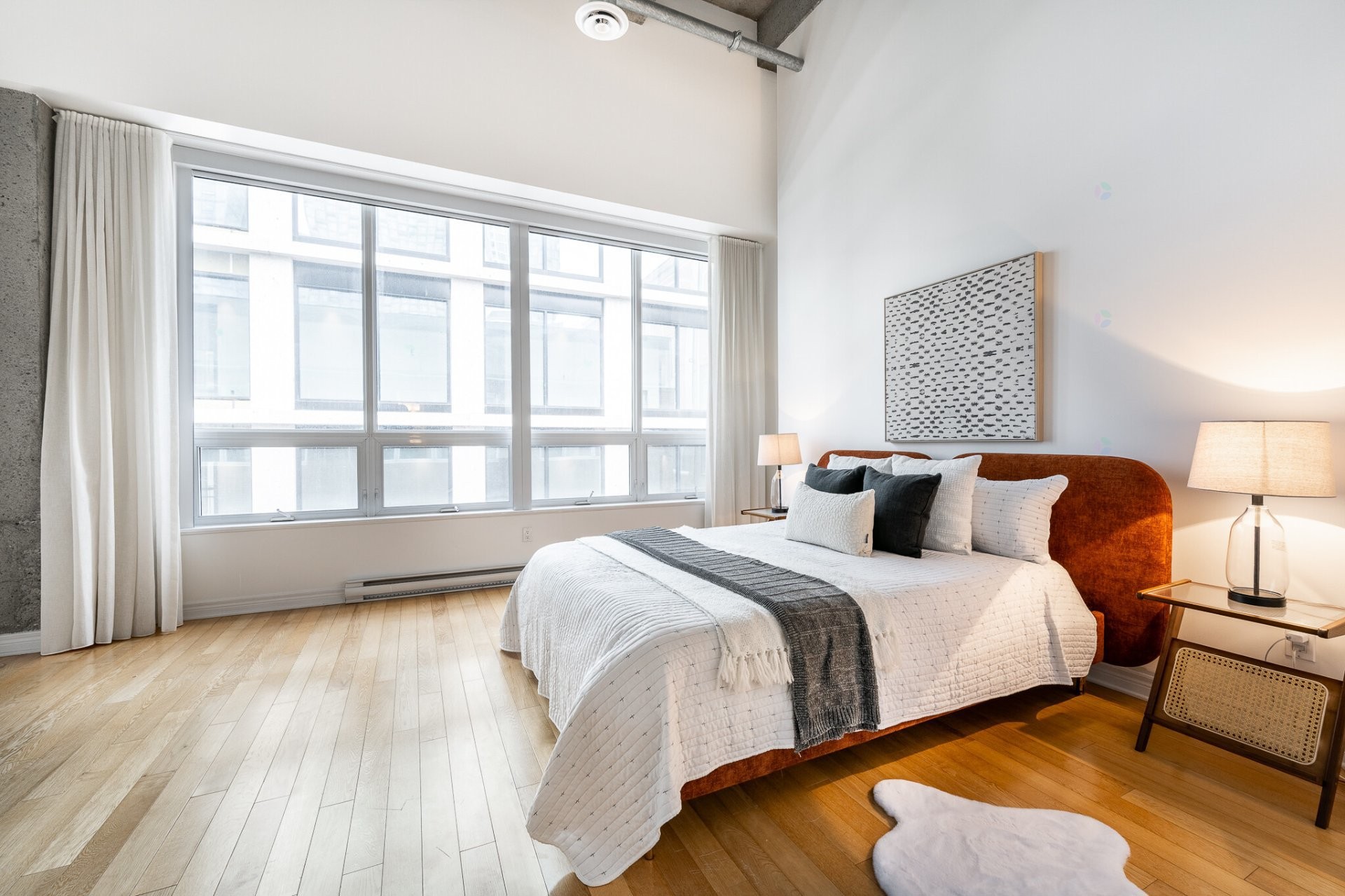 









1200


Rue St-Alexandre

, 704,
Montréal (Ville-Marie),




QC
H3B3H5

