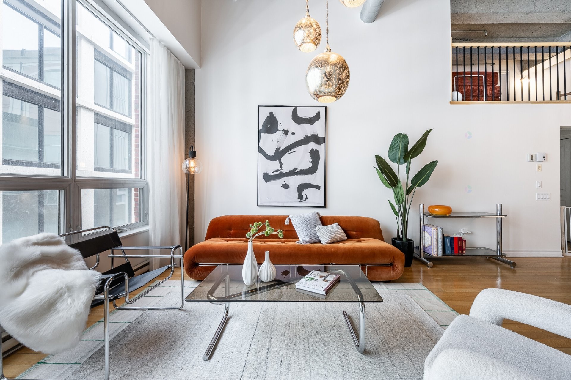 









1200


Rue St-Alexandre

, 704,
Montréal (Ville-Marie),




QC
H3B3H5

