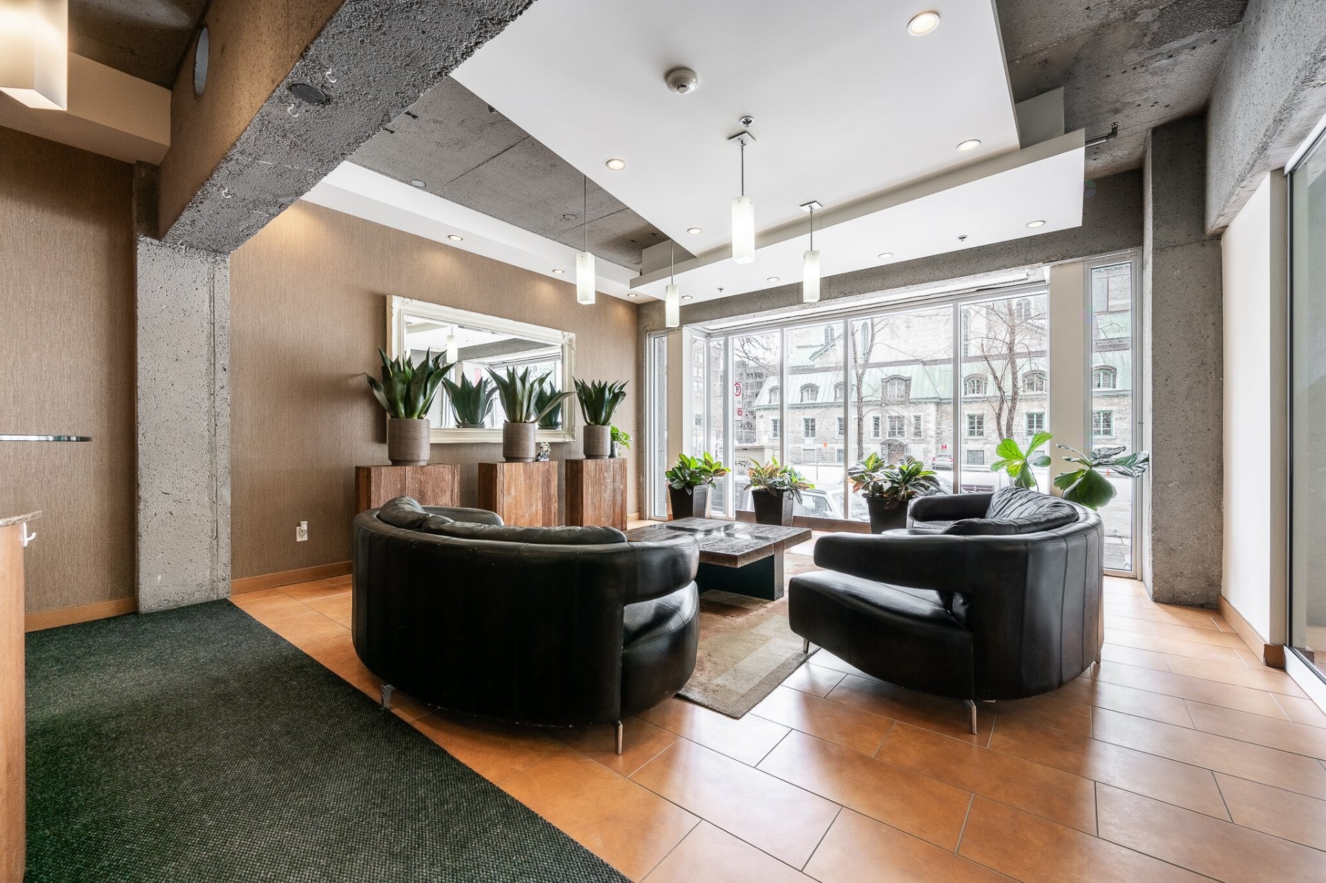 









1200


Rue St-Alexandre

, 704,
Montréal (Ville-Marie),




QC
H3B3H5

