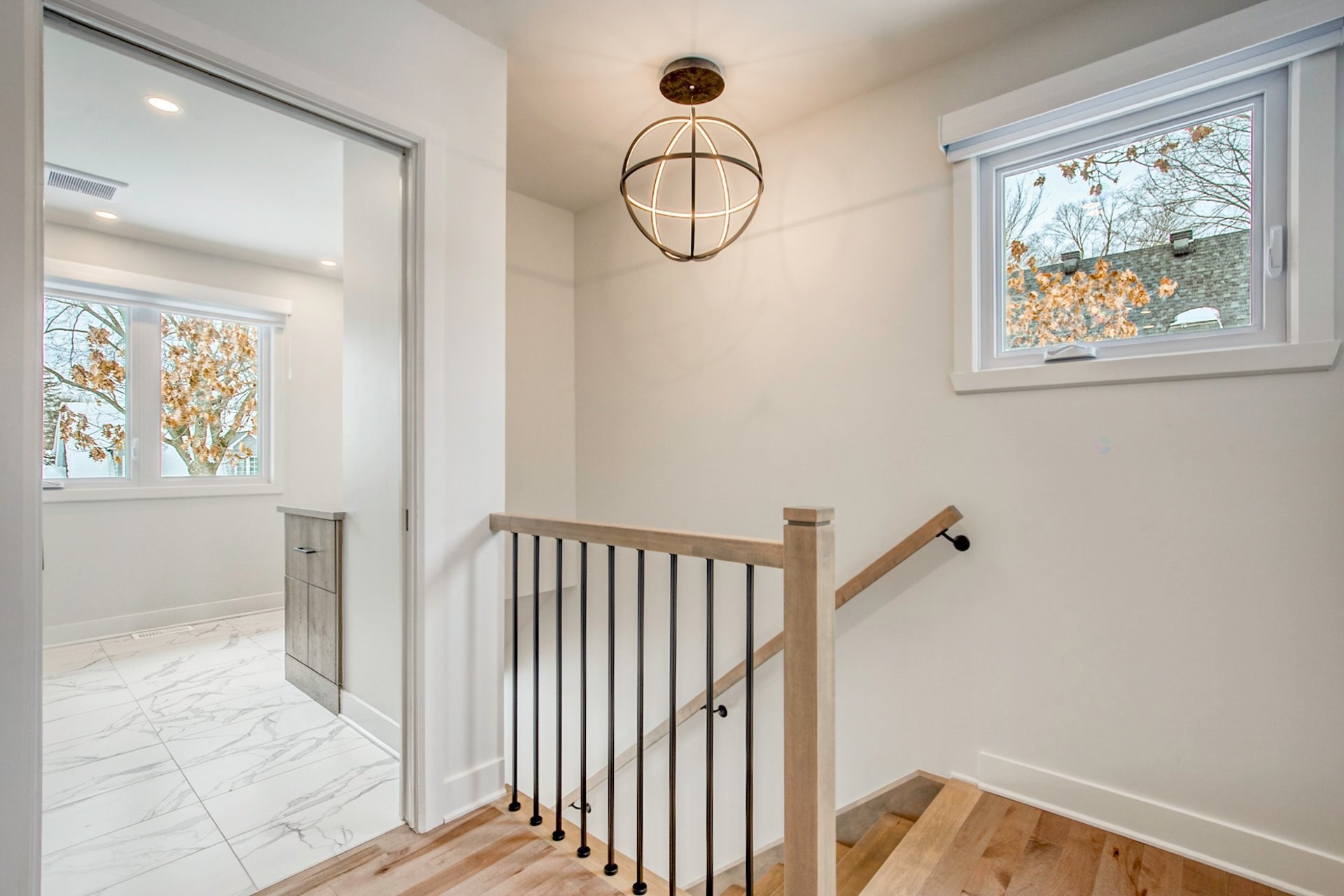 









1984


Rue La Corne

,
Saint-Bruno-de-Montarville,




QC
J3V4Z9

