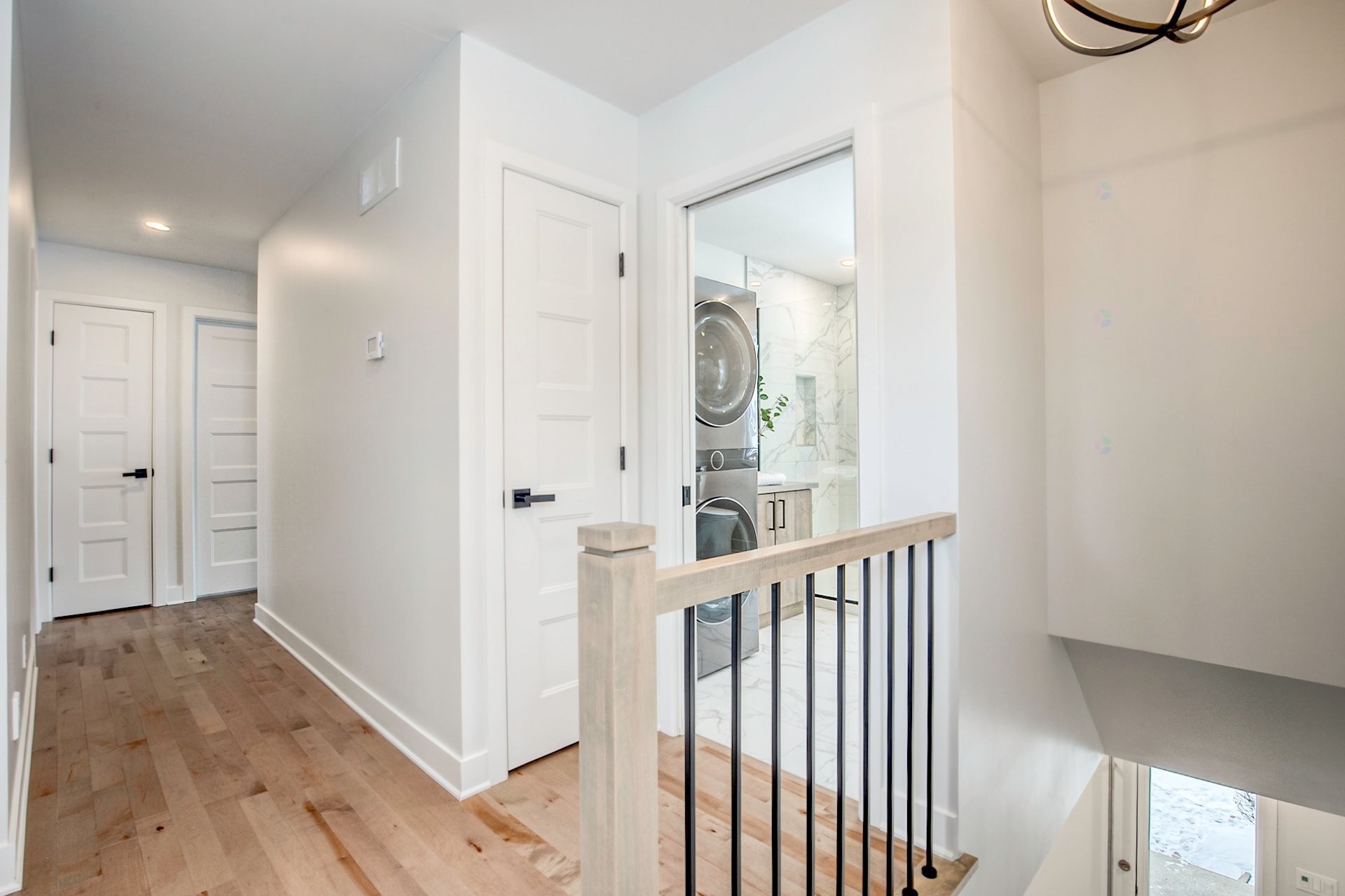 









1984


Rue La Corne

,
Saint-Bruno-de-Montarville,




QC
J3V4Z9

