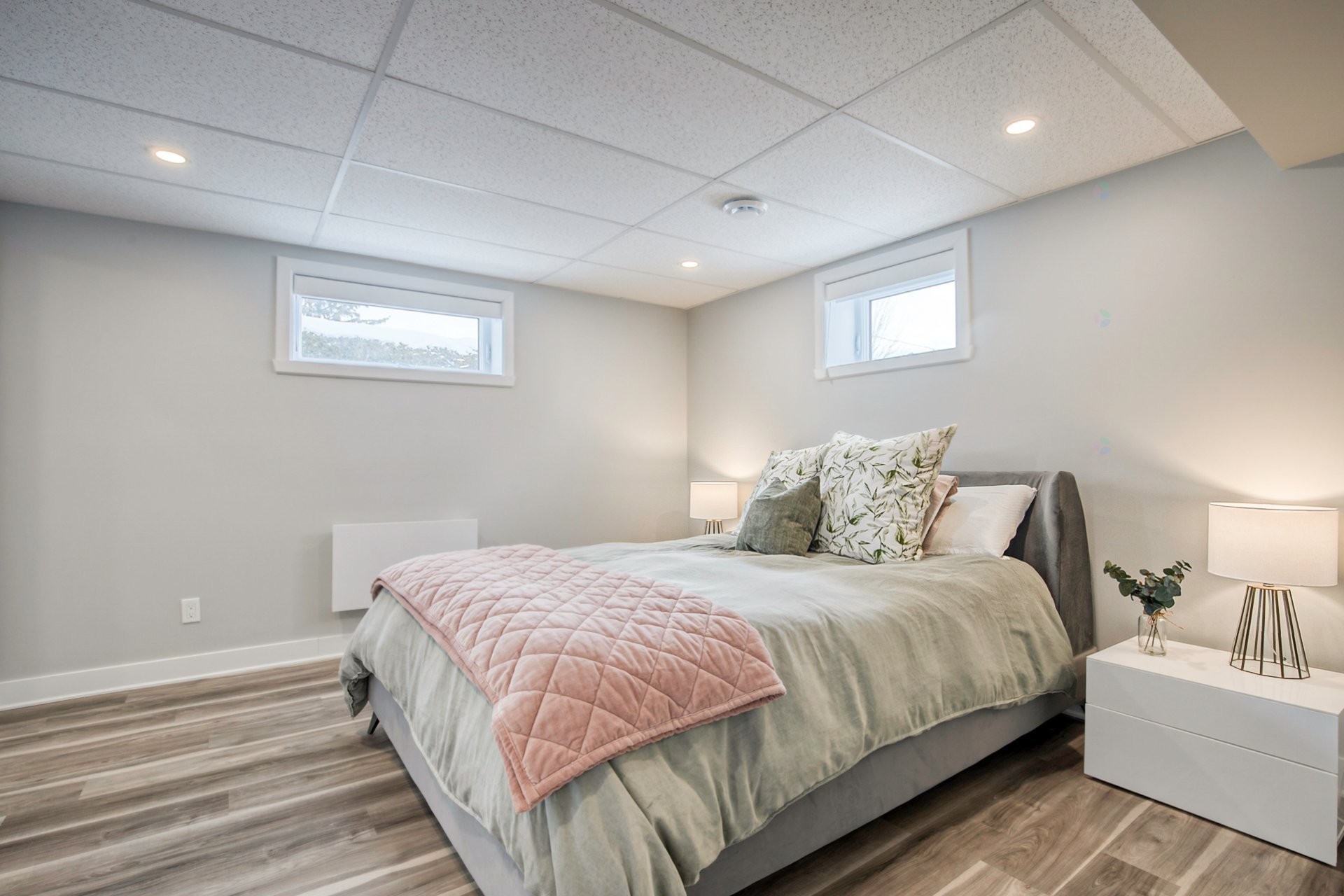 









1984


Rue La Corne

,
Saint-Bruno-de-Montarville,




QC
J3V4Z9

